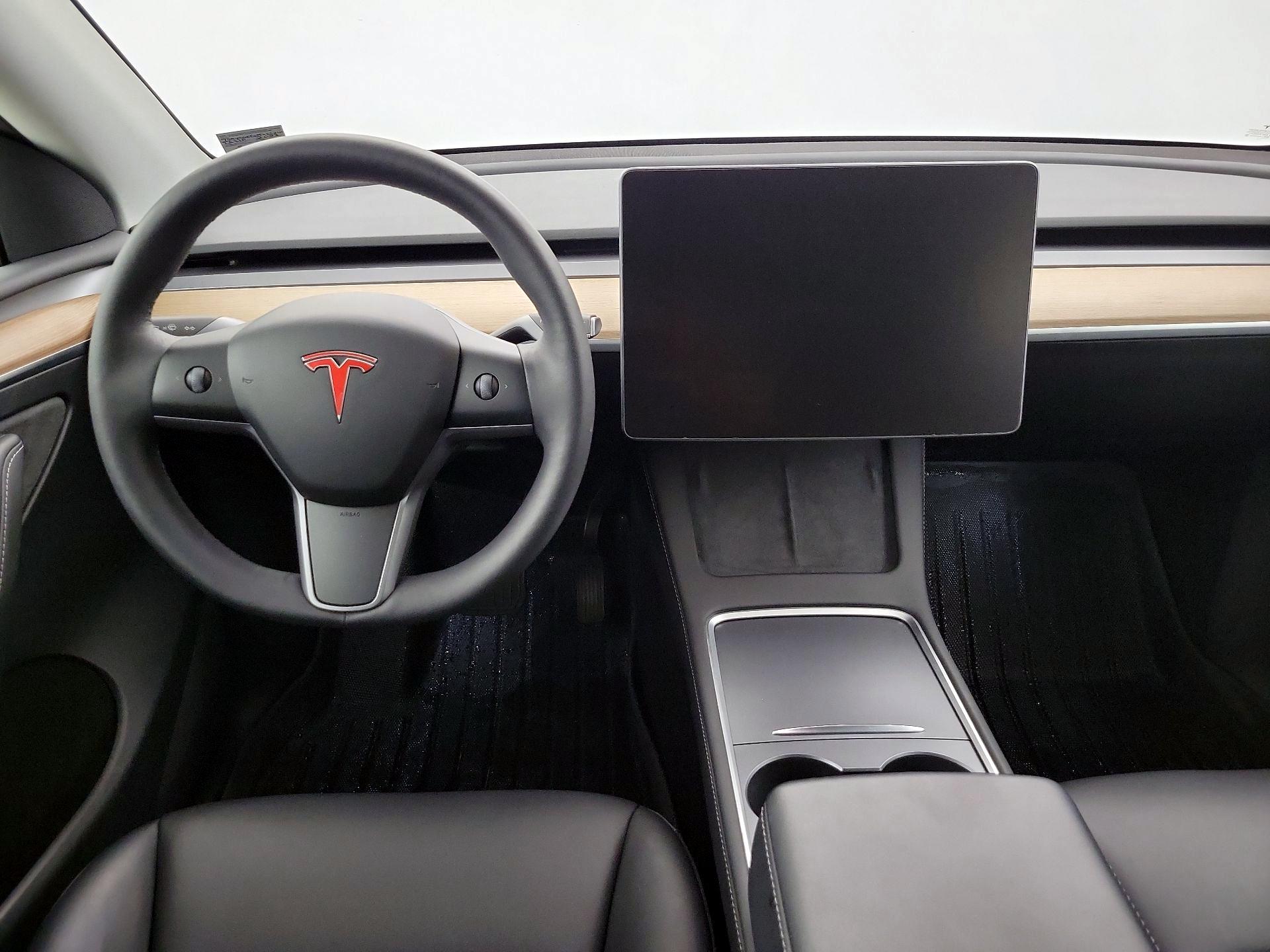 Thumbnail: 2023 Tesla Model Y - 9