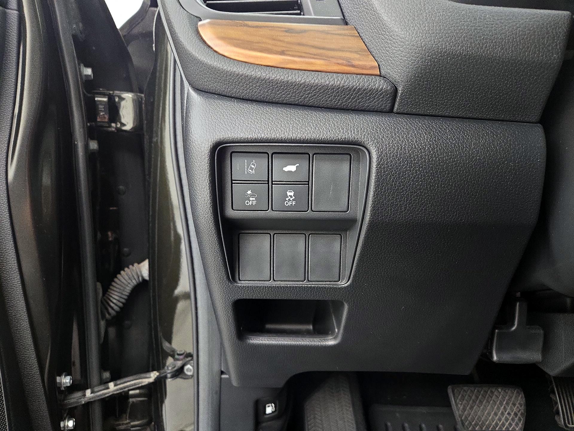 Thumbnail: 2017 Honda CR-V - 13