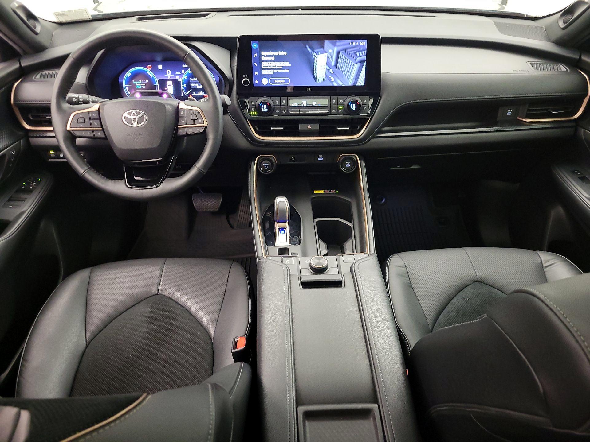 Thumbnail: 2025 Toyota Highlander - 9