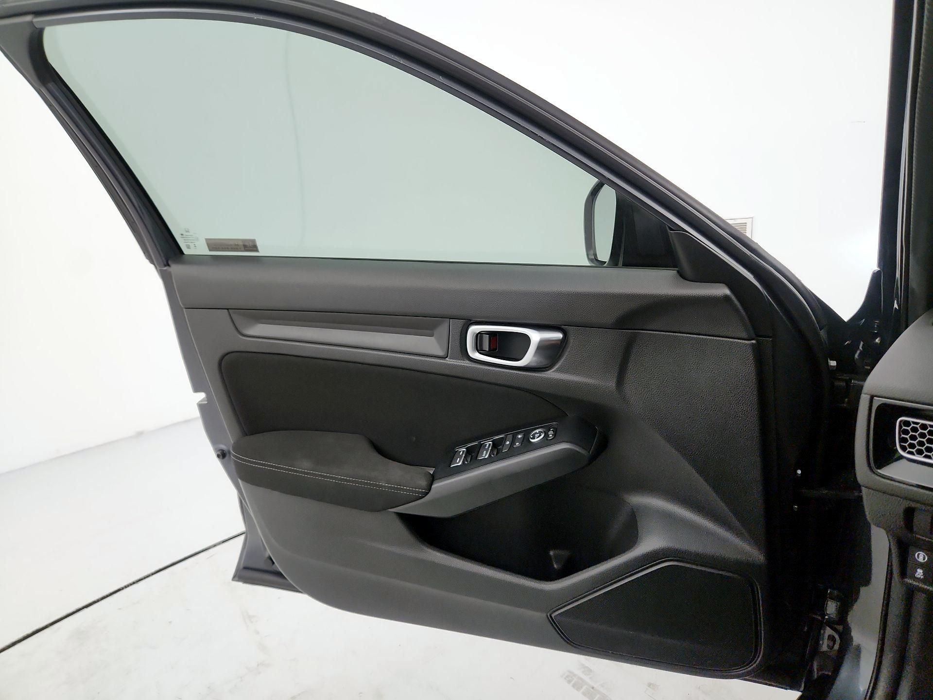 Thumbnail: 2024 Honda Civic - 10