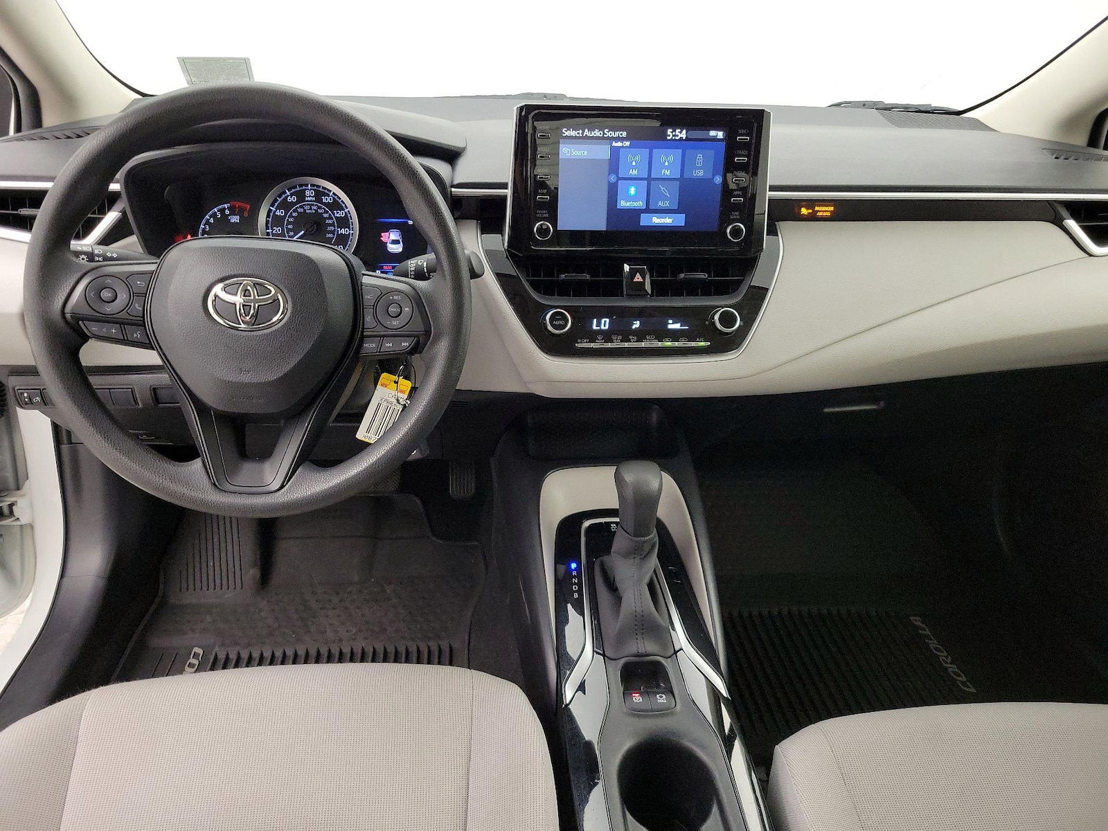 2020 Toyota Corolla LE - Photo 10