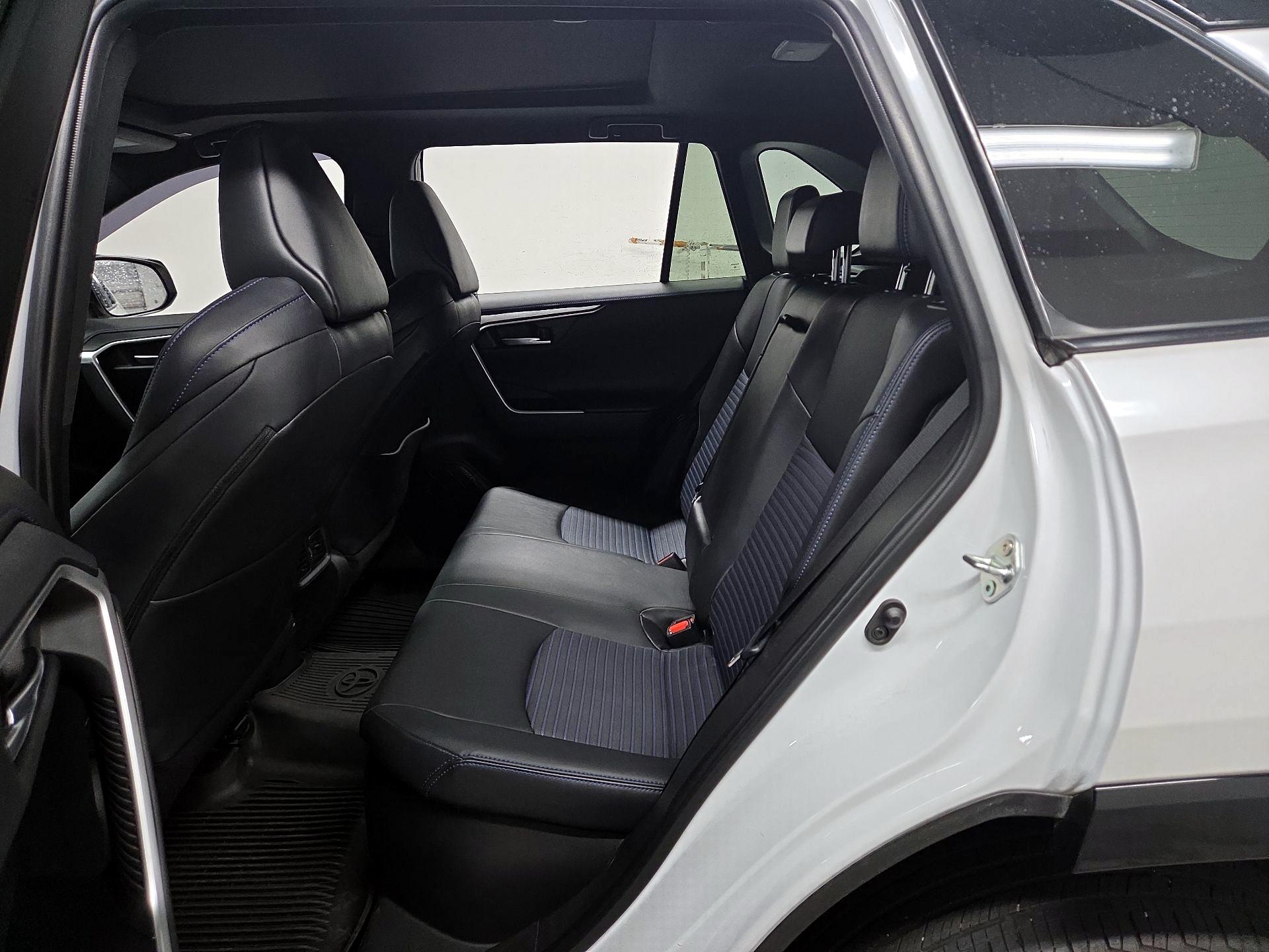 Thumbnail: 2024 Toyota RAV4 - 16