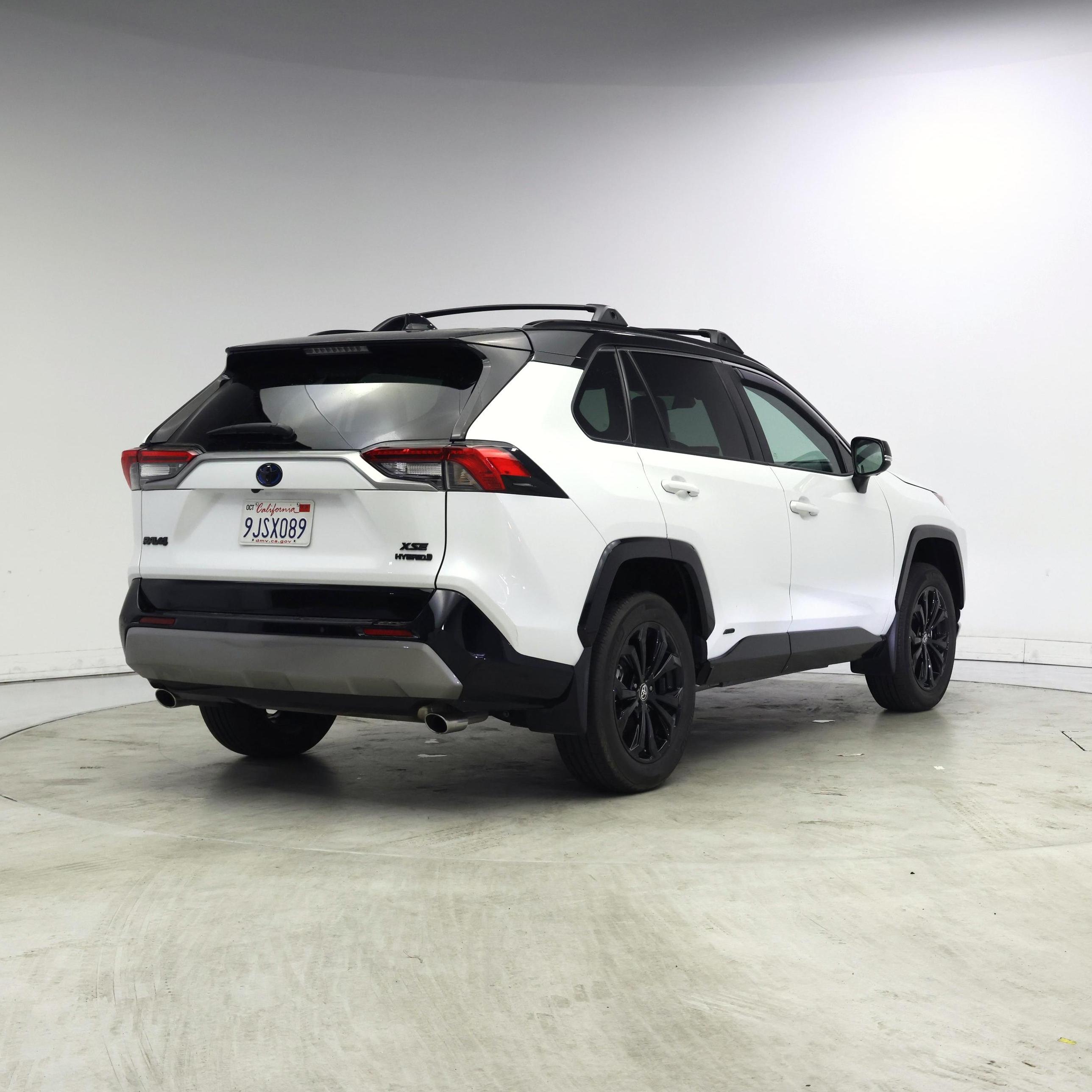 Thumbnail: 2024 Toyota RAV4 - 8