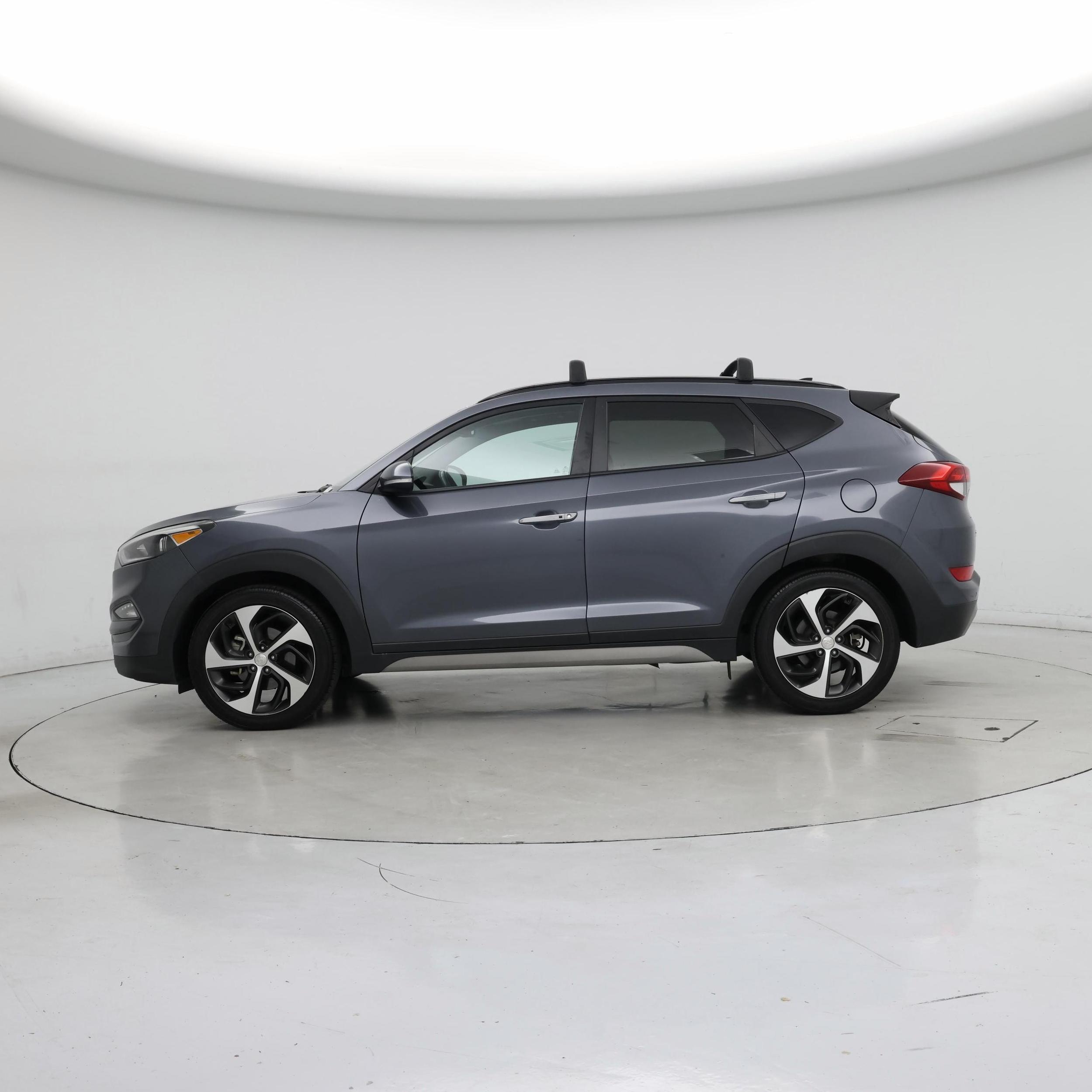 Thumbnail: 2018 Hyundai Tucson - 3
