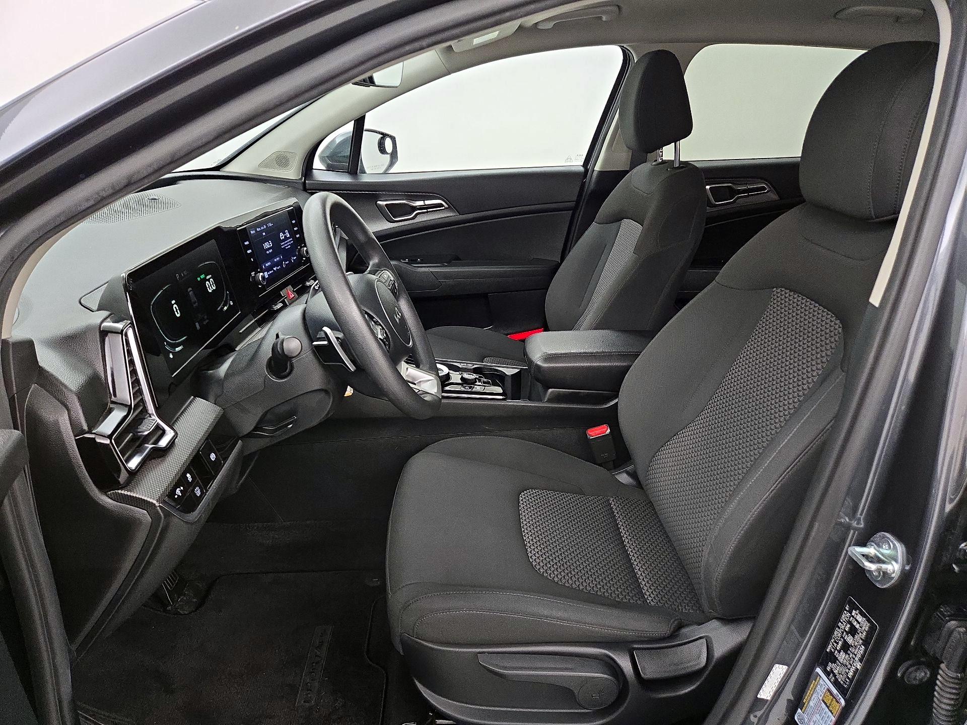 Thumbnail: 2023 Kia Sportage - 9