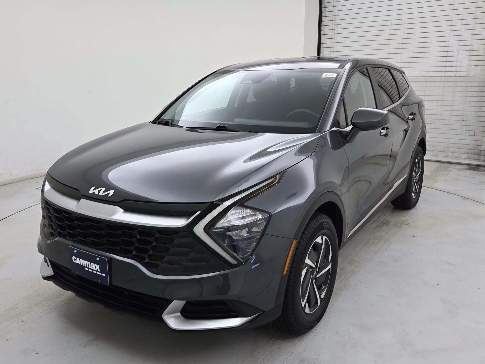 Thumbnail: 2023 Kia Sportage - 3