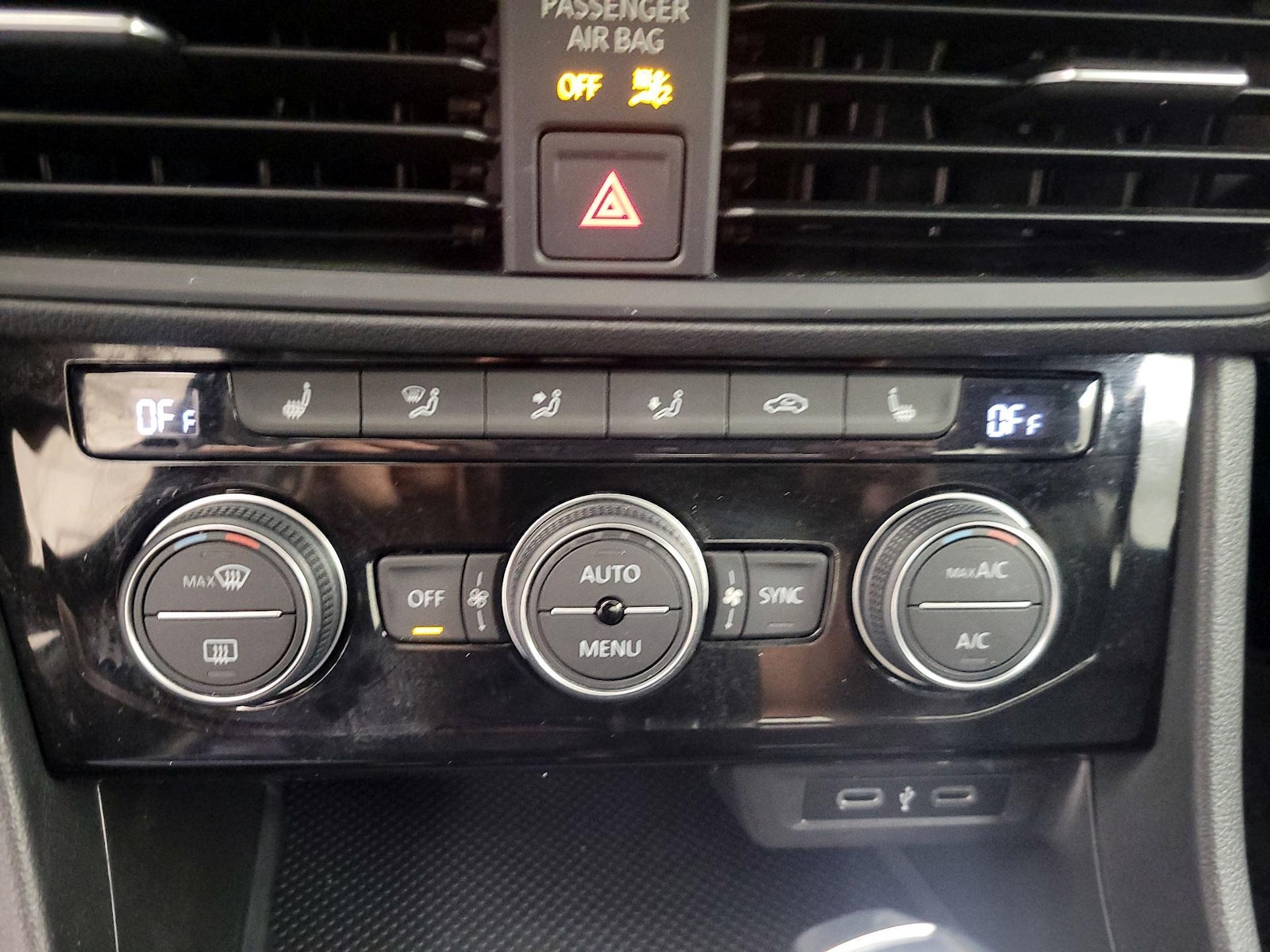 2020 Volkswagen Jetta SE - Photo 17