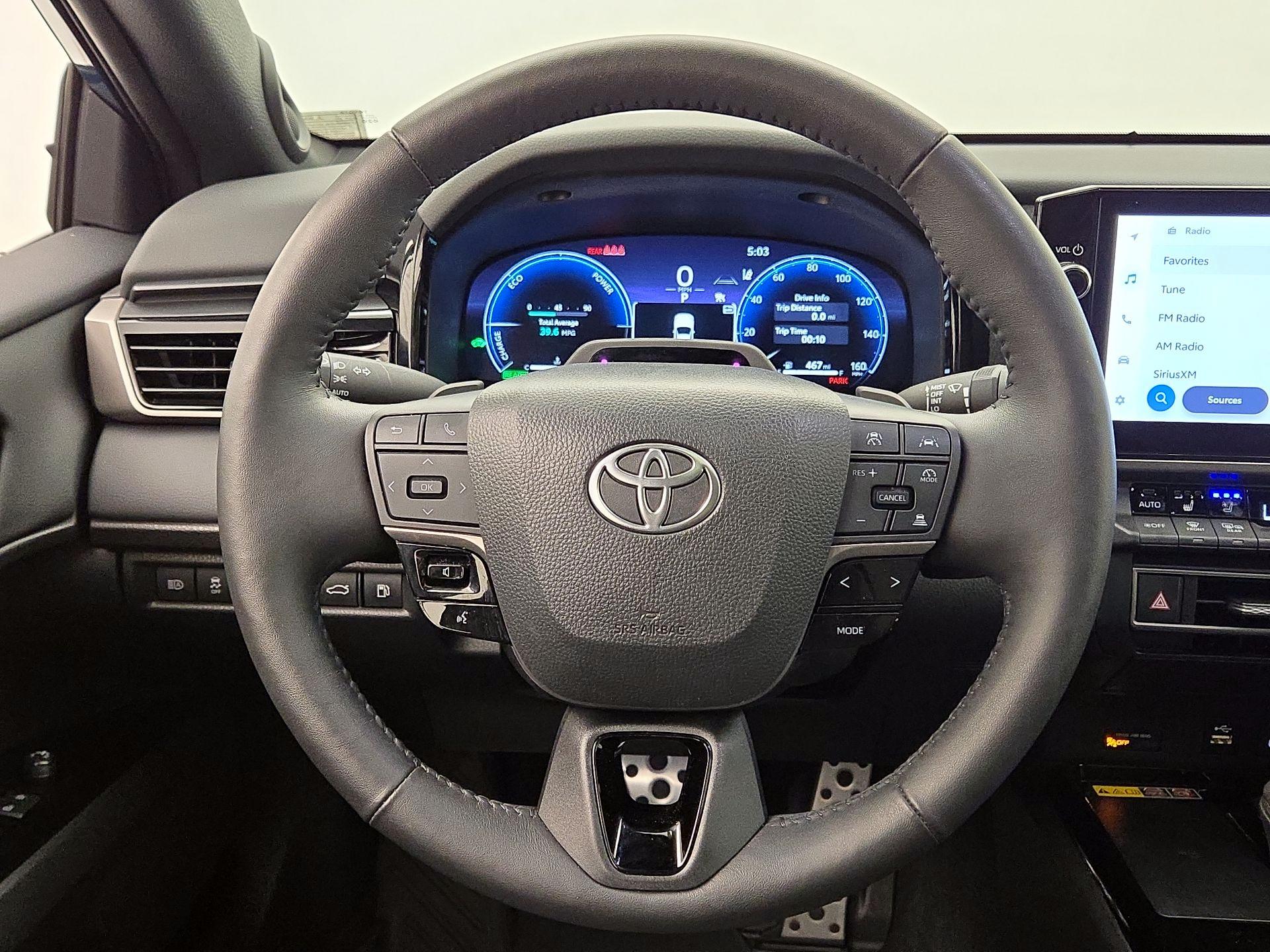 Thumbnail: 2025 Toyota Camry - 10