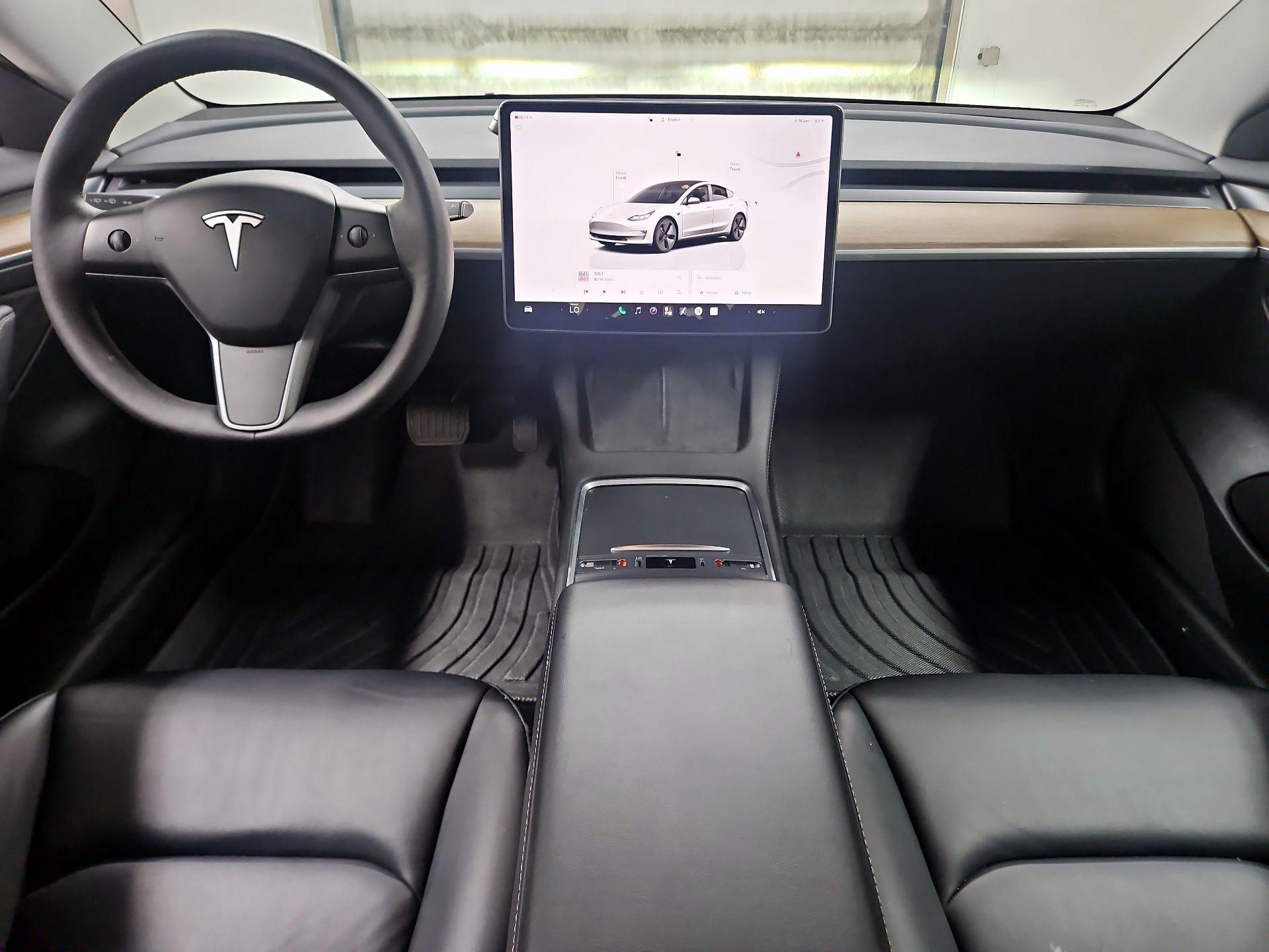 Thumbnail: 2023 Tesla Model 3 - 9