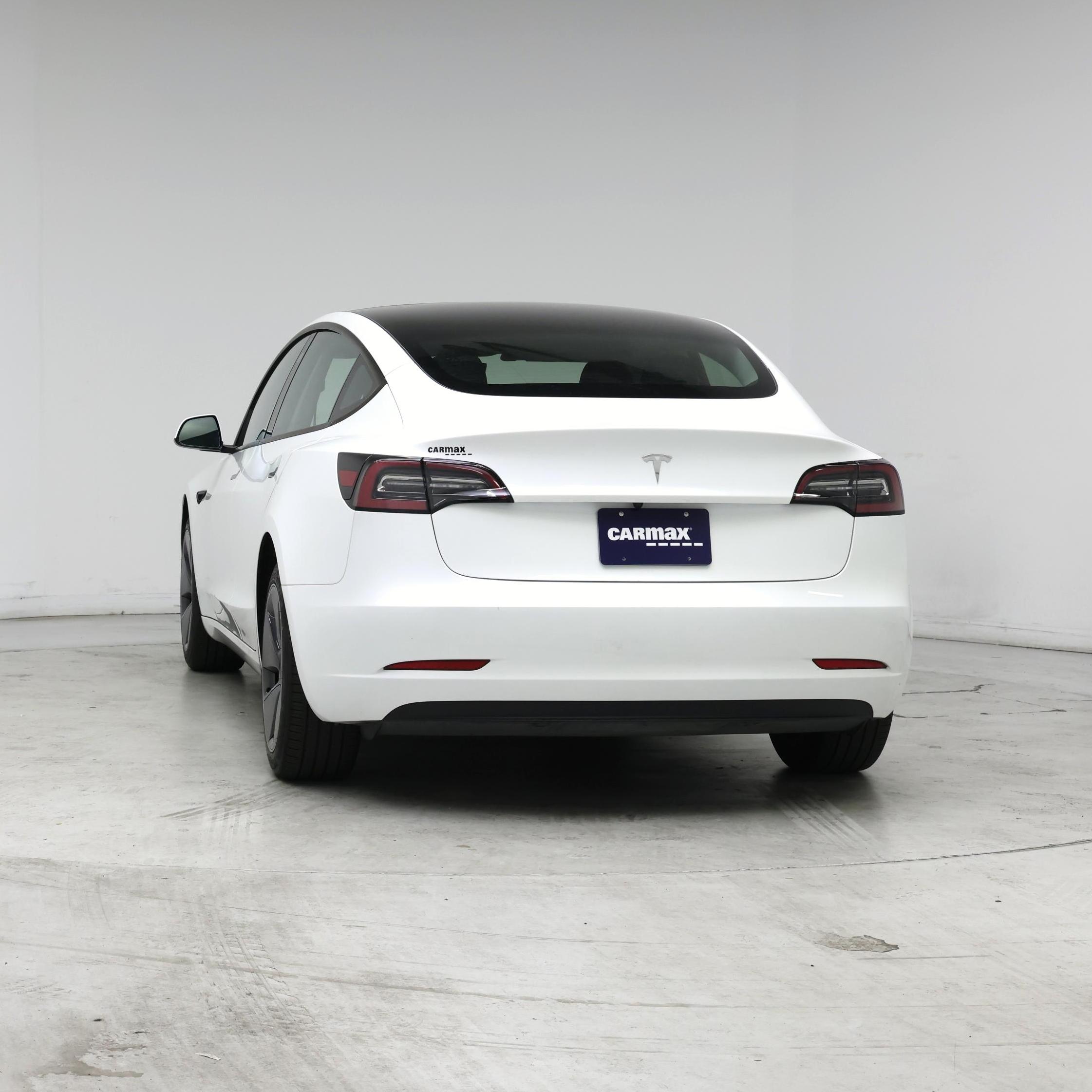 Thumbnail: 2023 Tesla Model 3 - 7