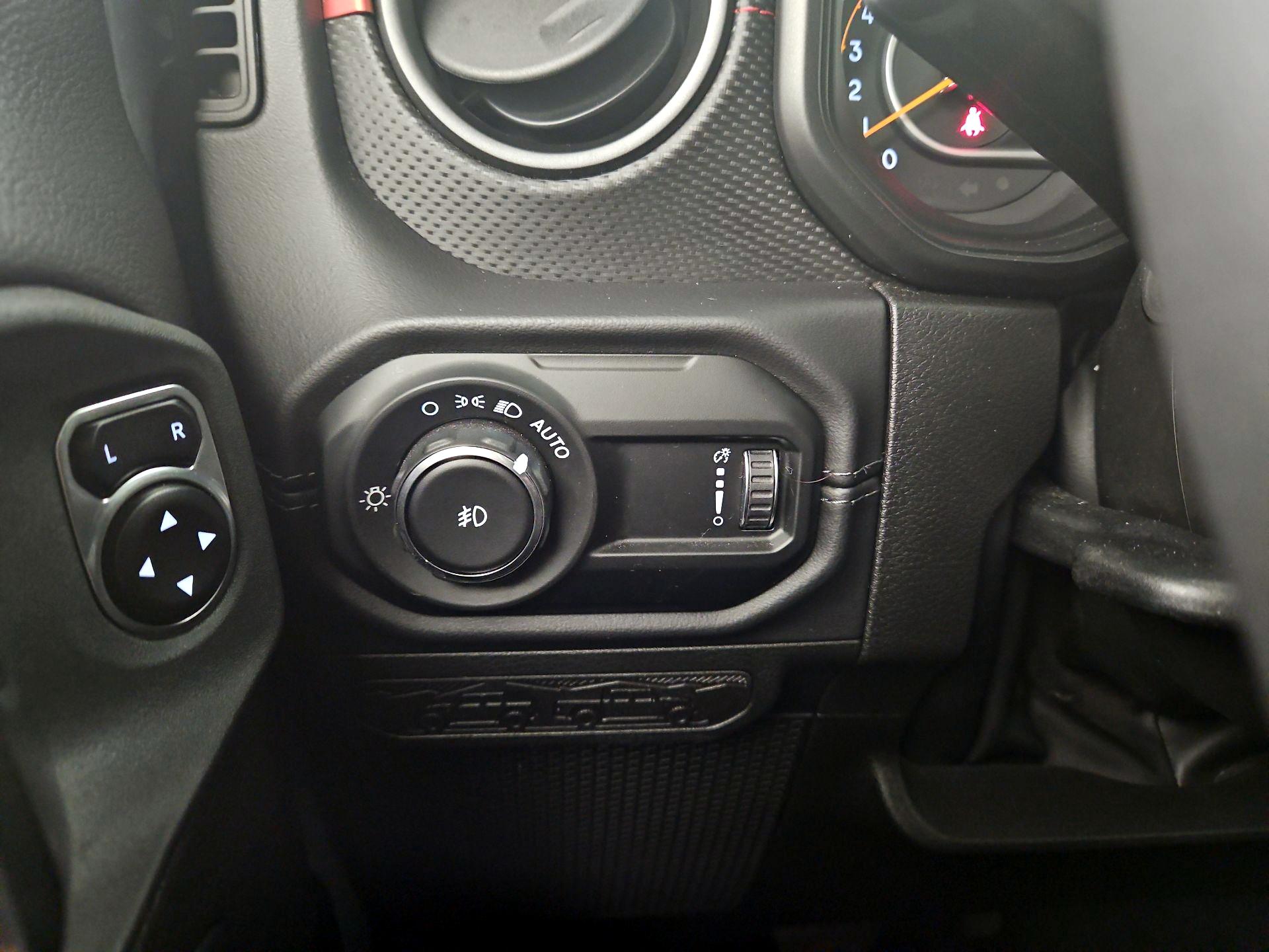 Thumbnail: 2025 Jeep Wrangler - 13