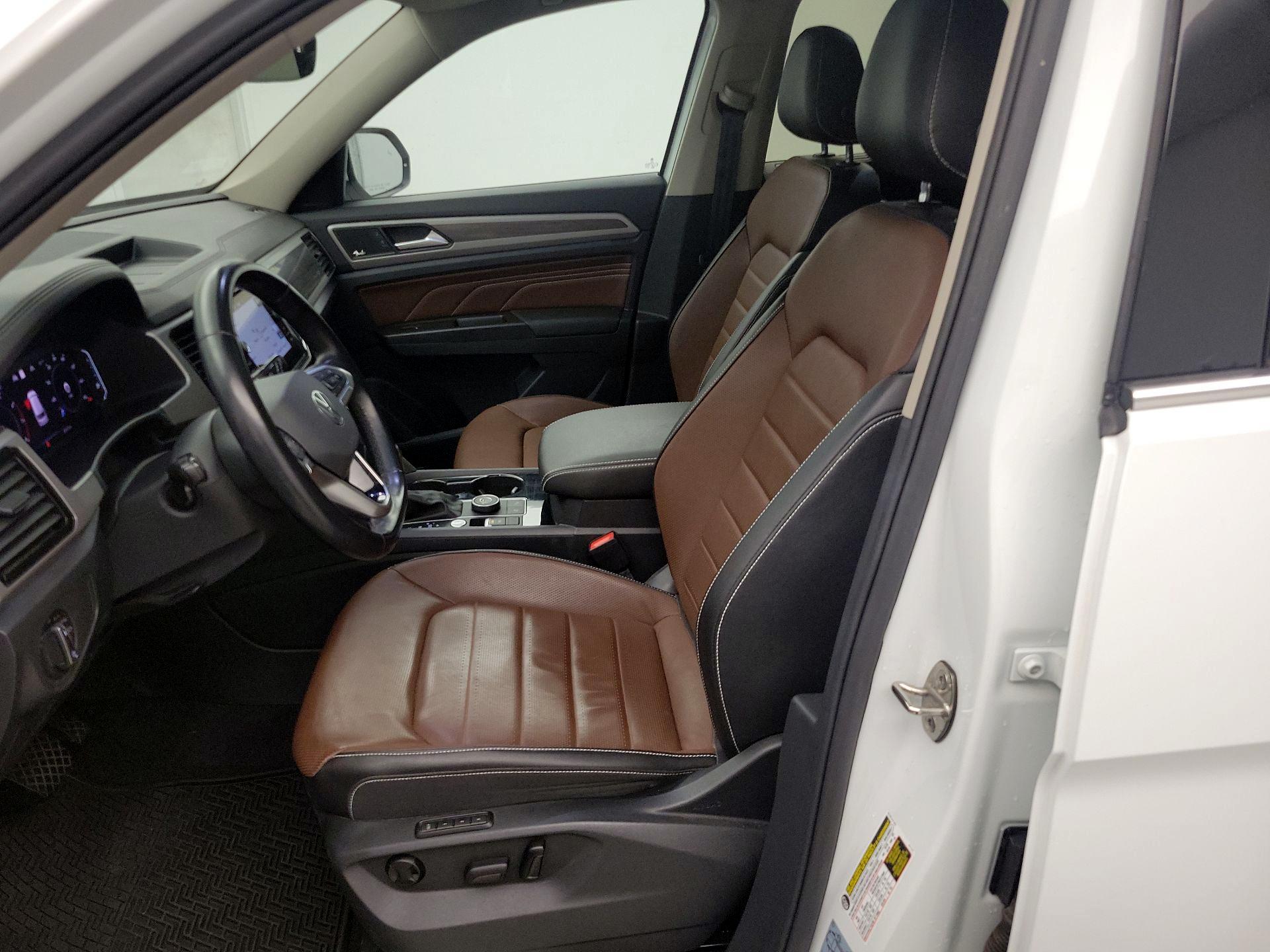 Thumbnail: 2021 Volkswagen Atlas - 11