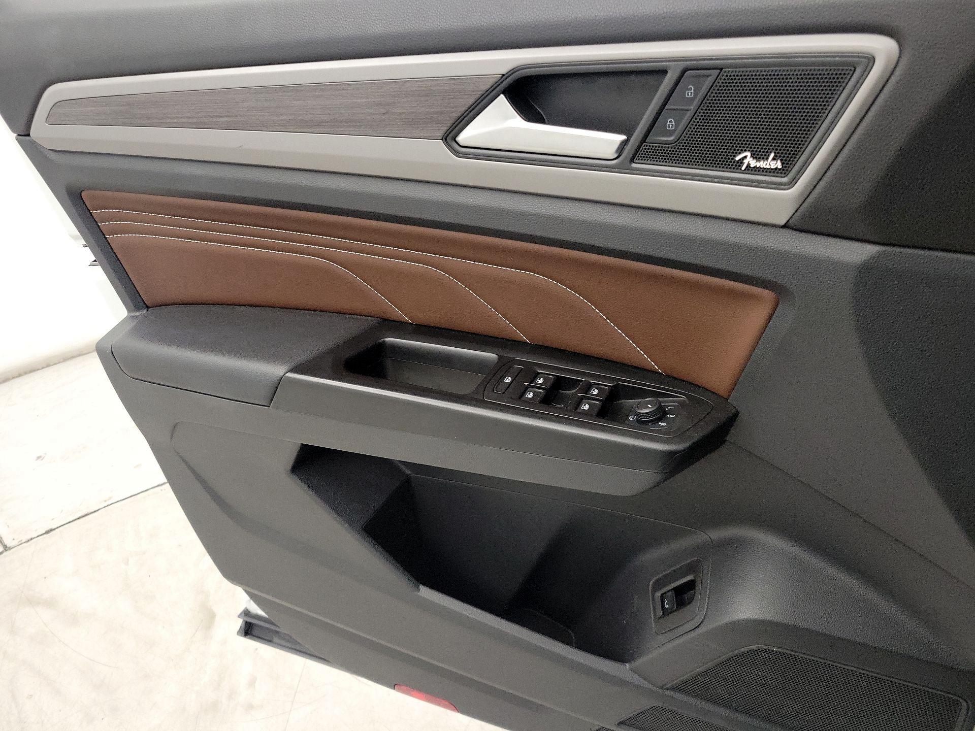 Thumbnail: 2021 Volkswagen Atlas - 12