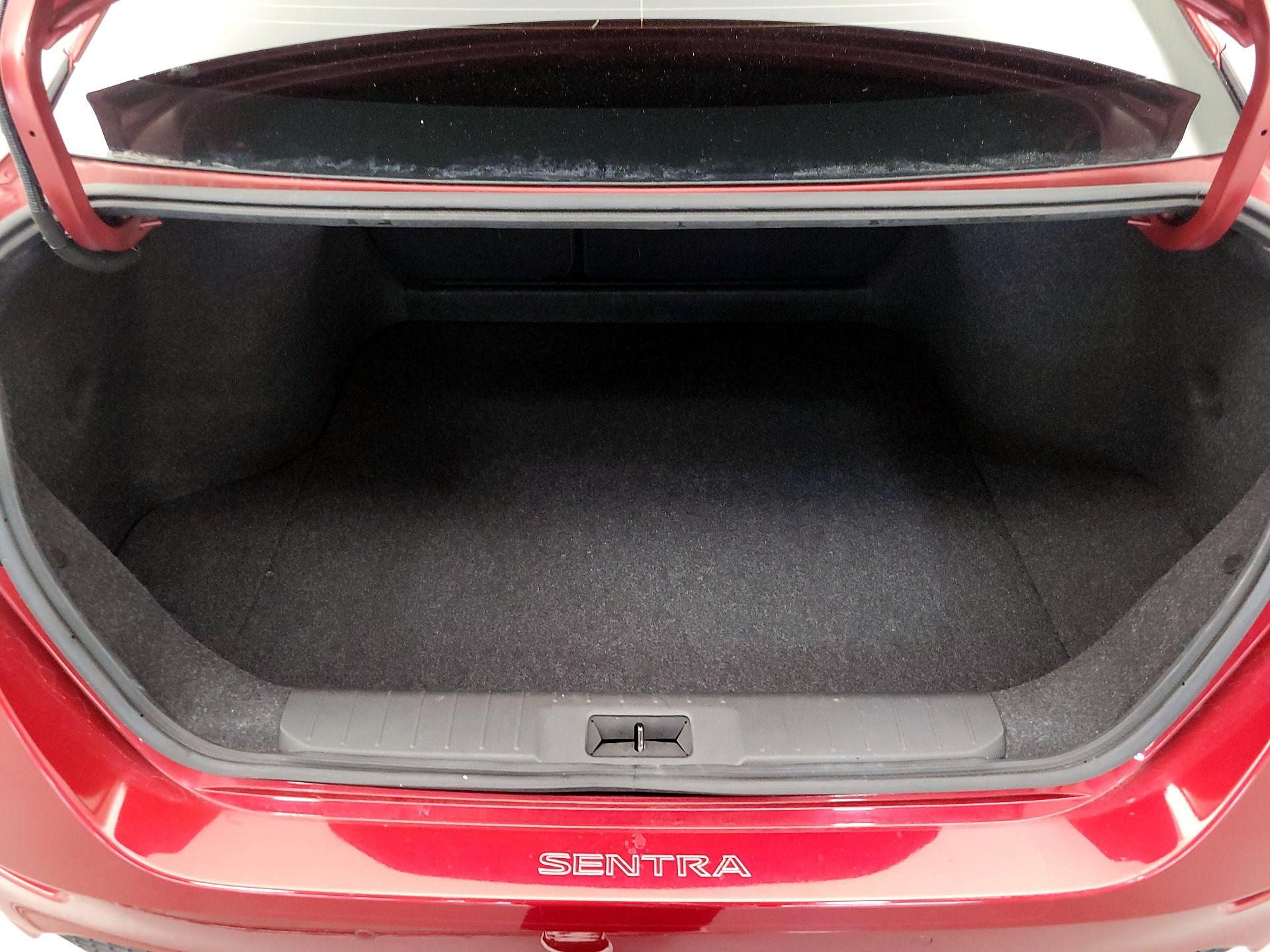 Thumbnail: 2021 Nissan Sentra - 20