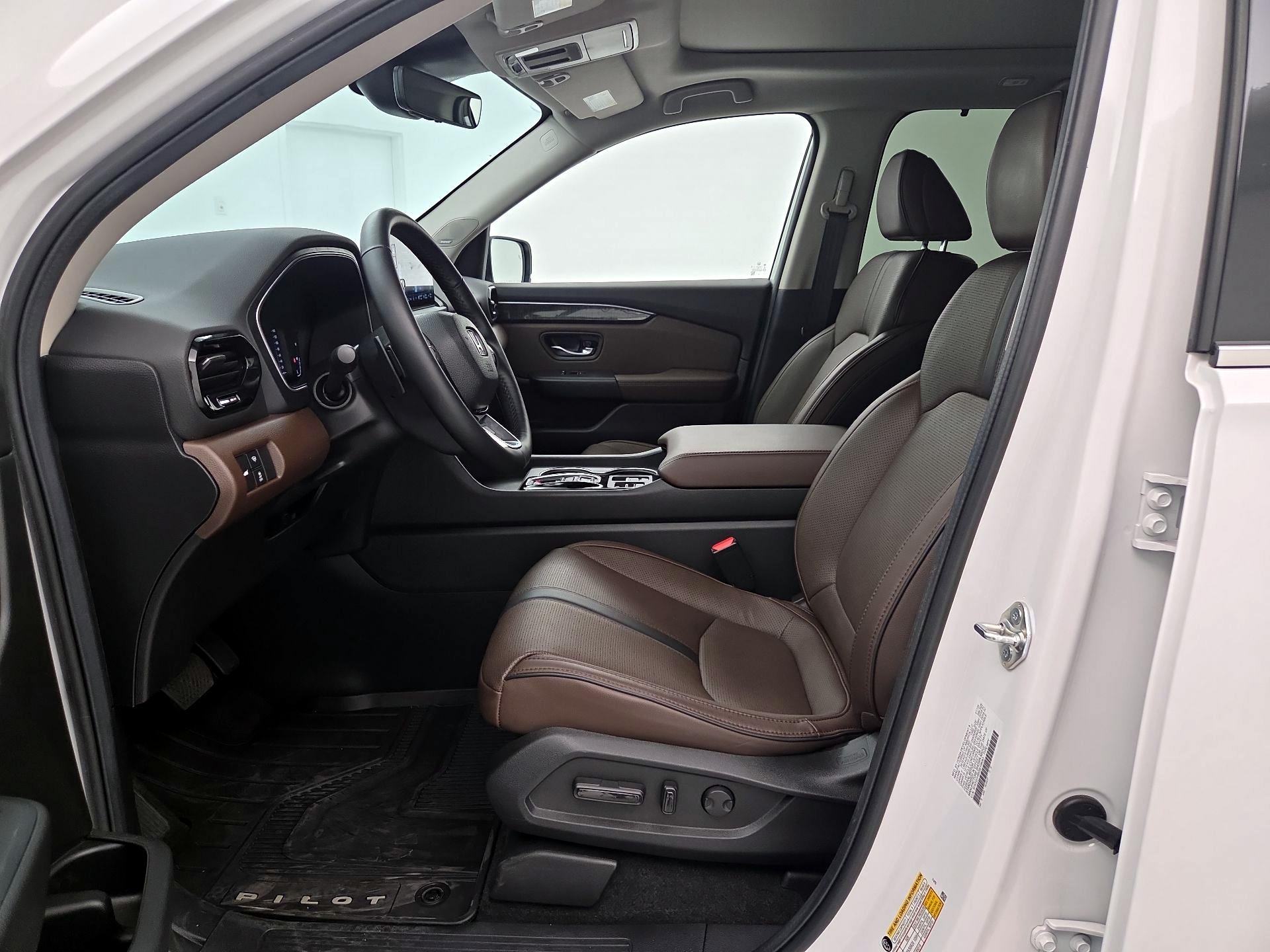 Thumbnail: 2025 Honda Pilot - 11