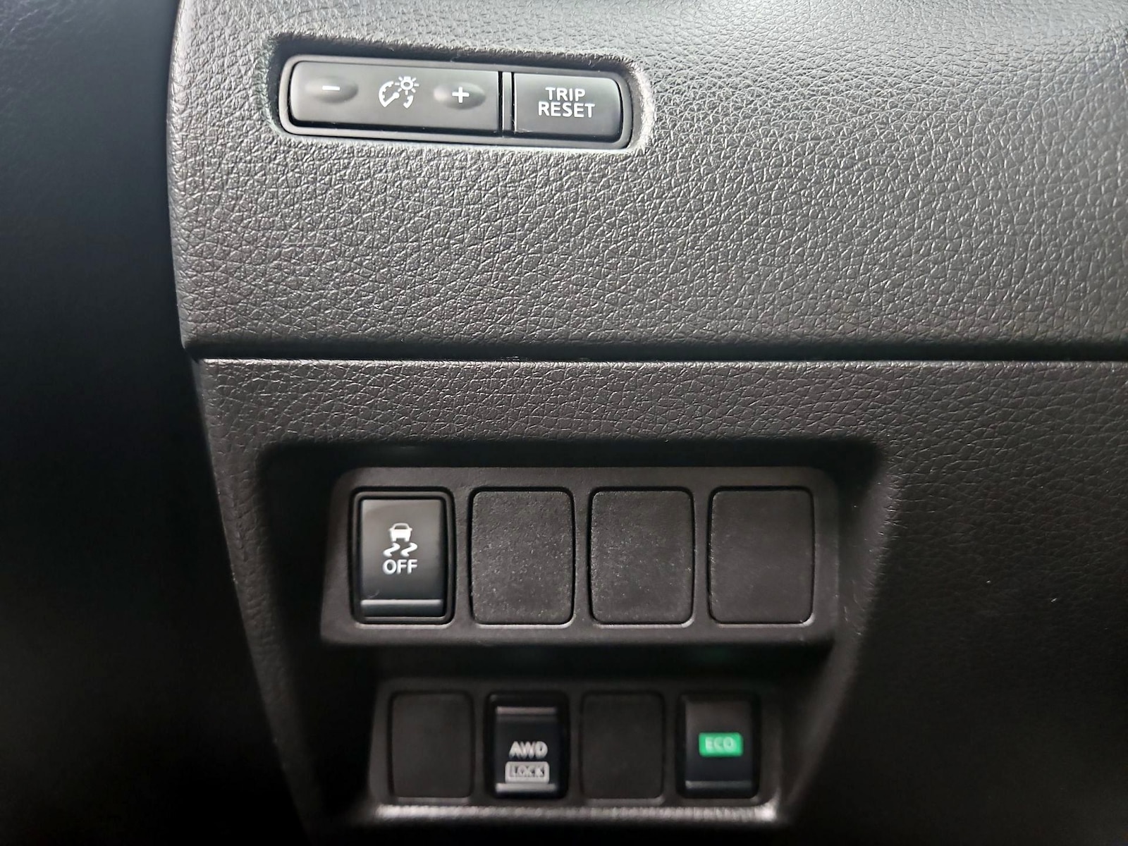 2019 Nissan Rogue Sport S - Photo 14