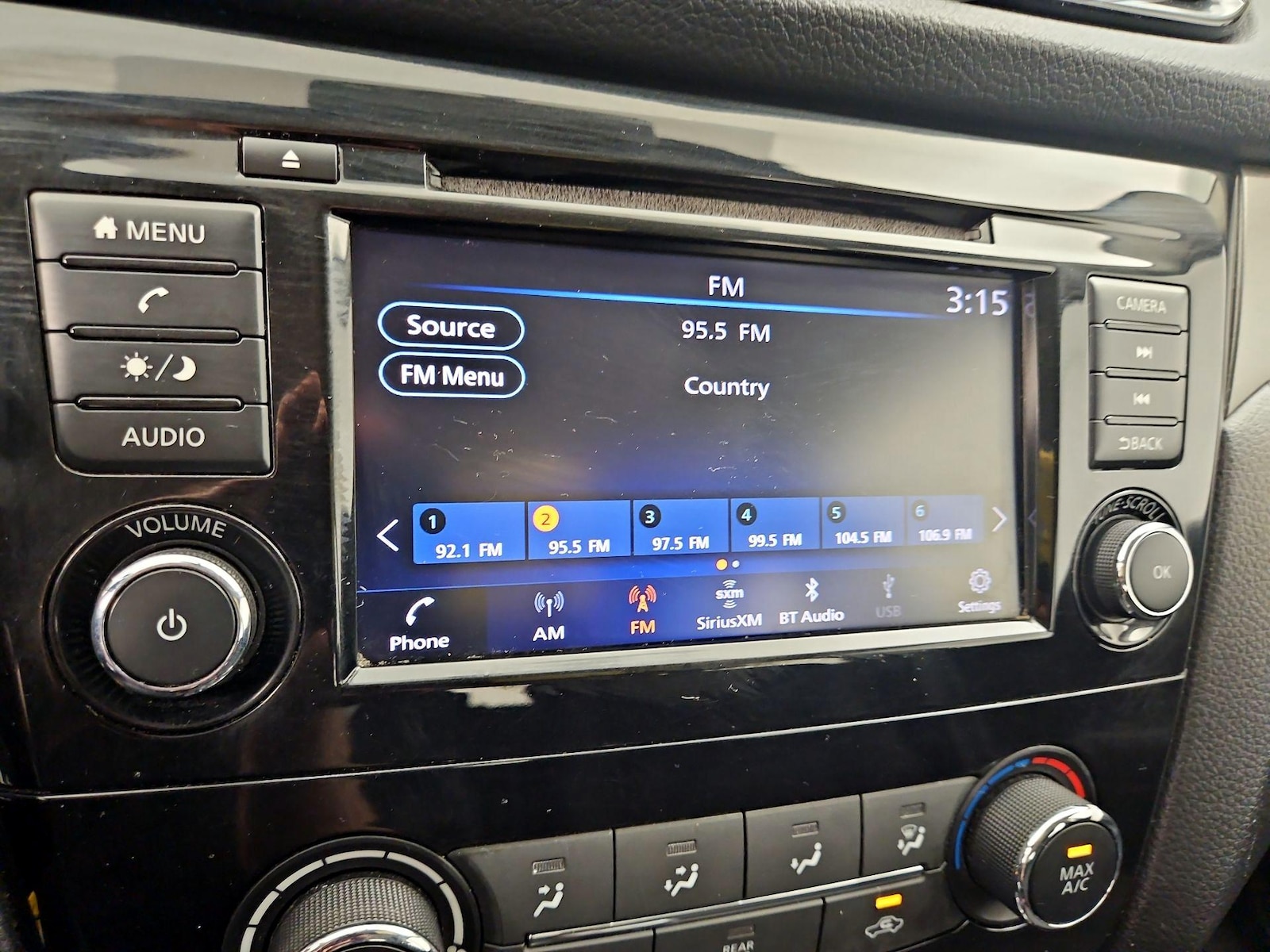 2019 Nissan Rogue Sport S - Photo 16