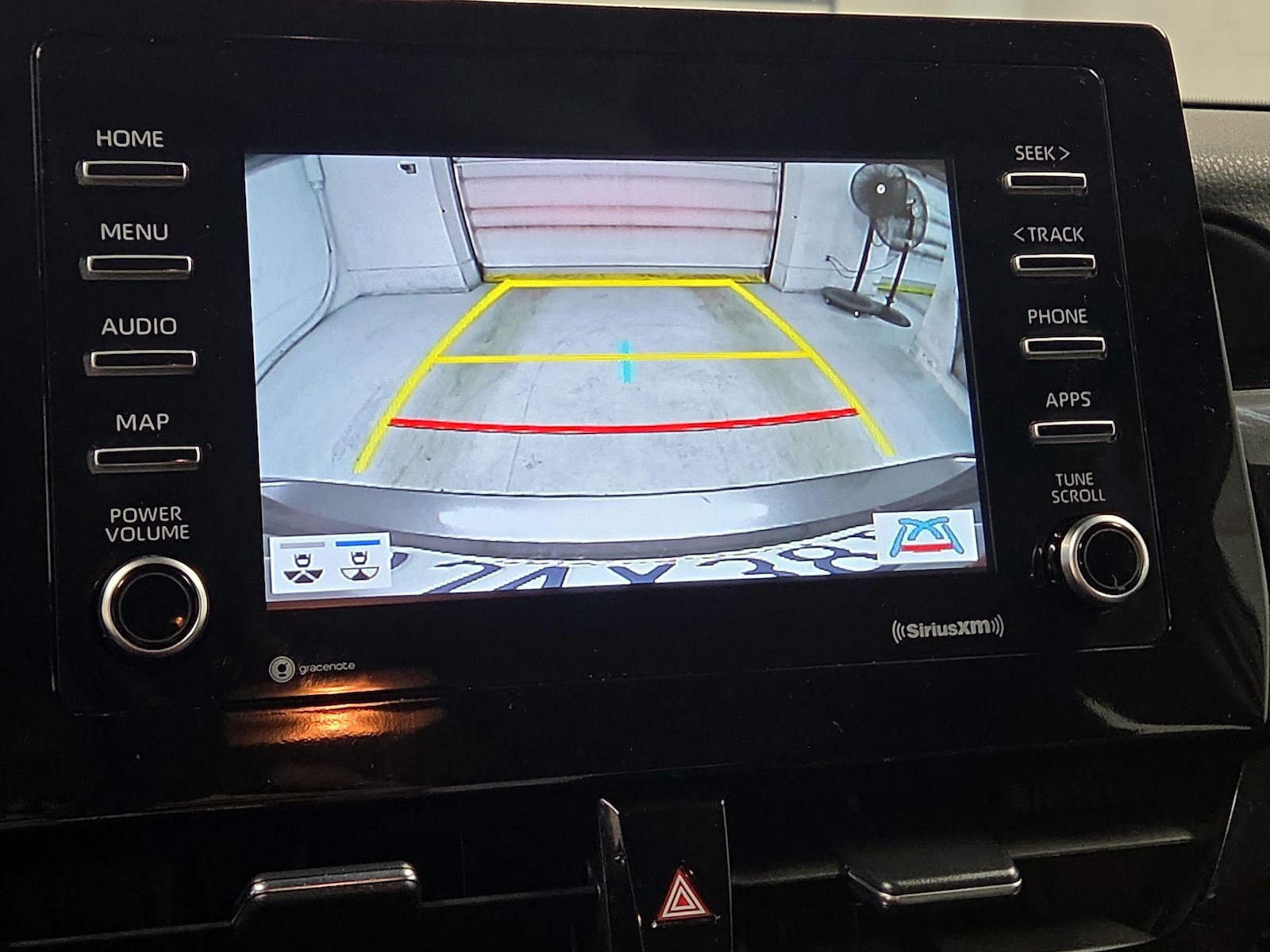 2024 Toyota Camry SE - Photo 15
