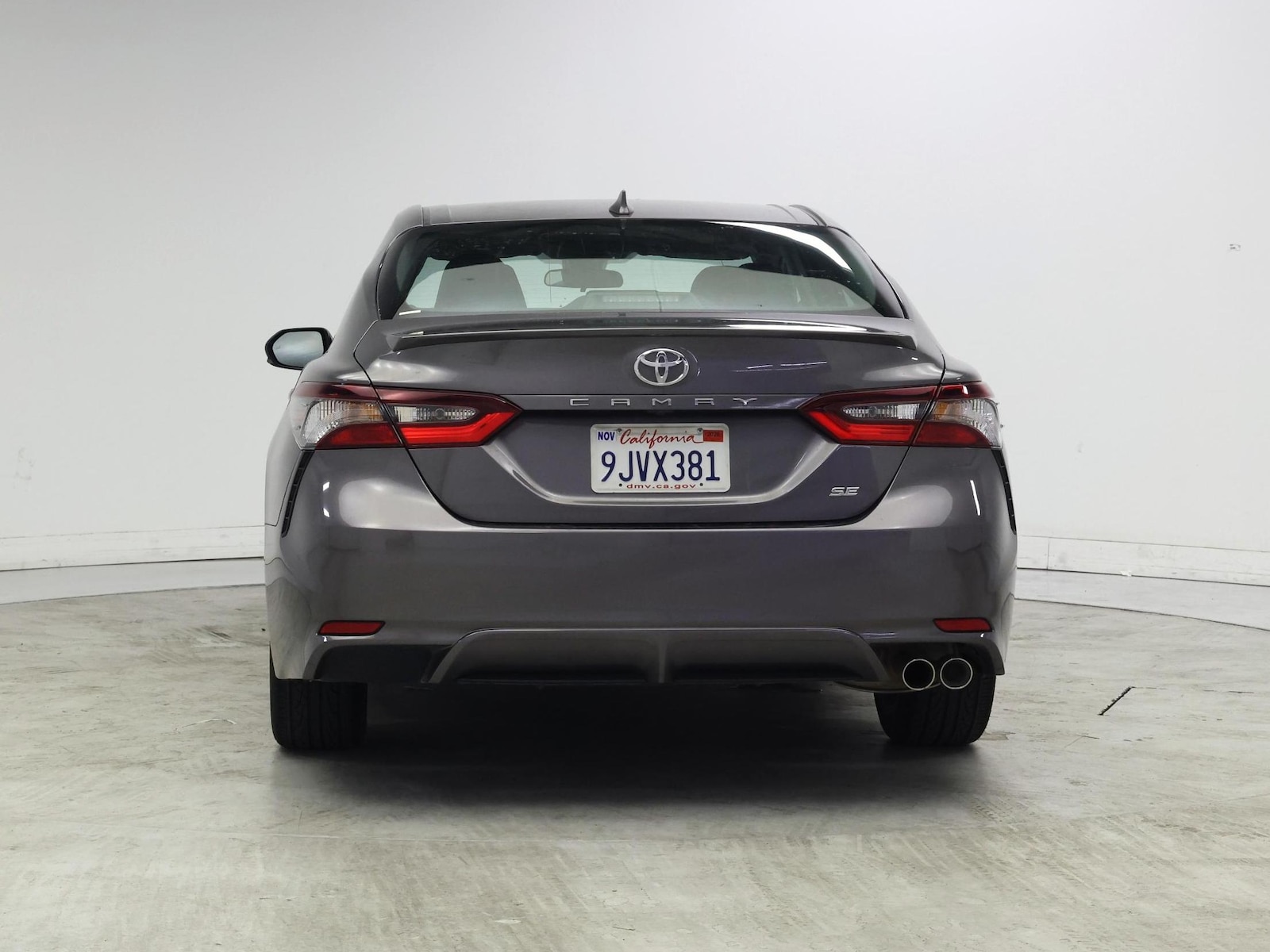 2024 Toyota Camry SE - Photo 7