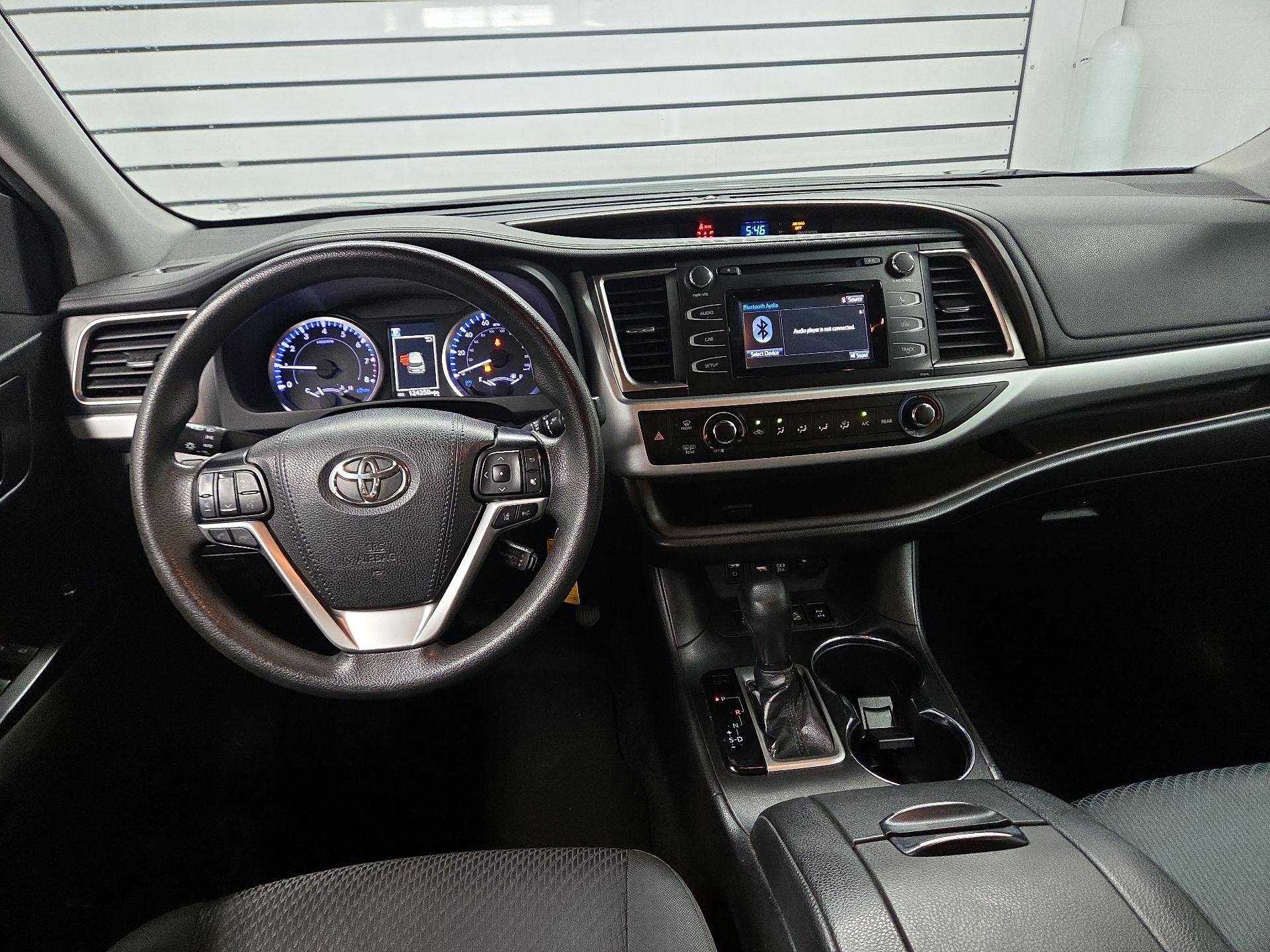Thumbnail: 2019 Toyota Highlander - 9