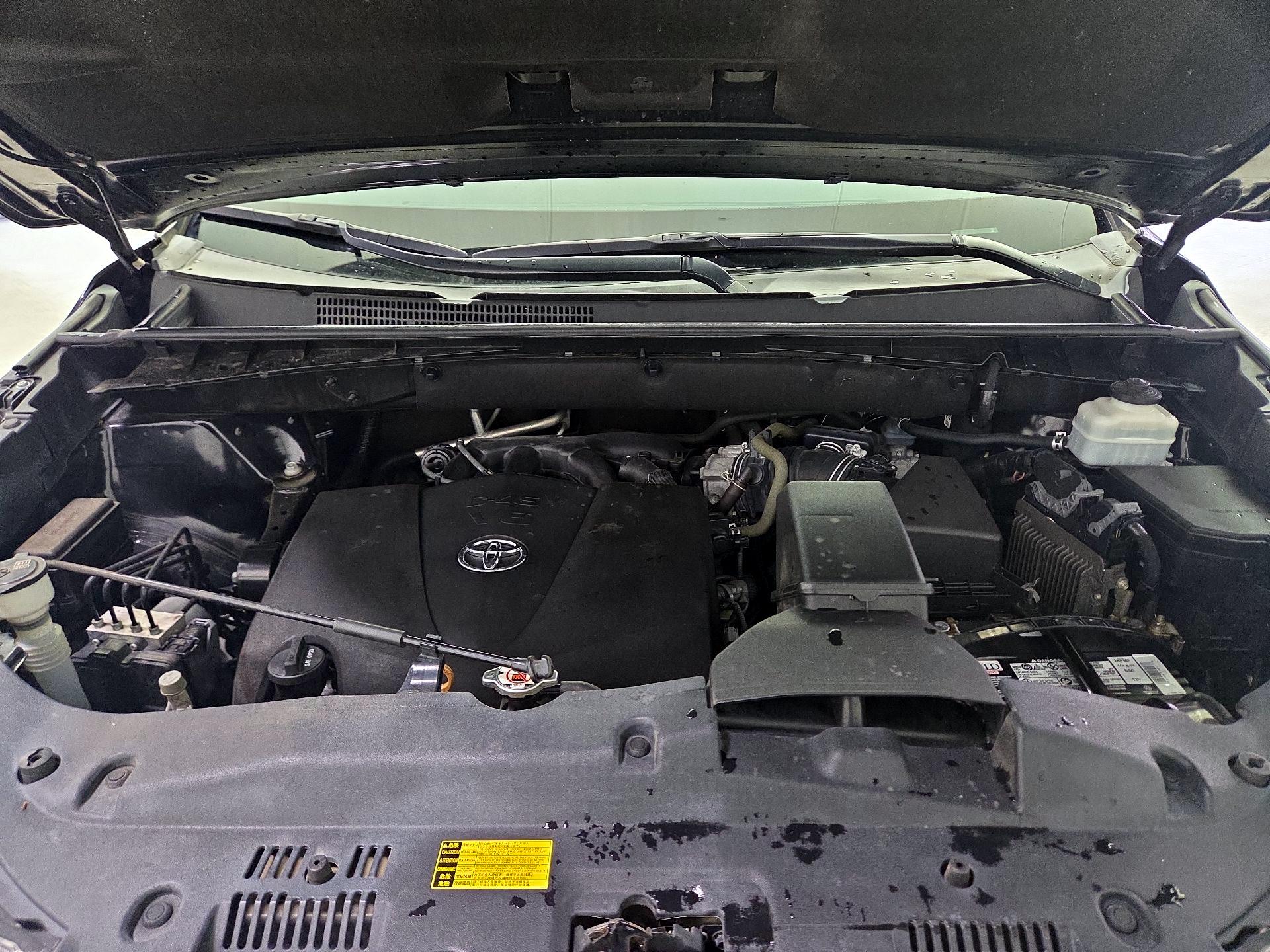 Thumbnail: 2019 Toyota Highlander - 18