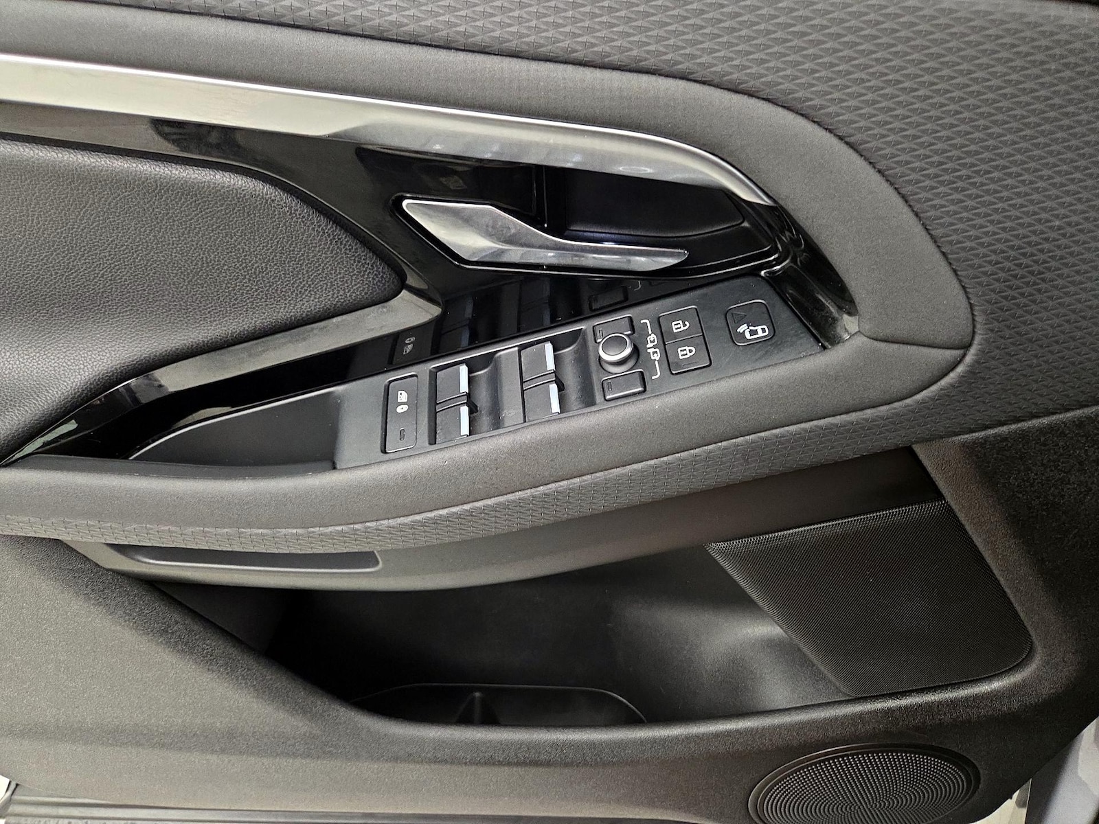 2022 Land Rover Range Rover Evoque S - Photo 13