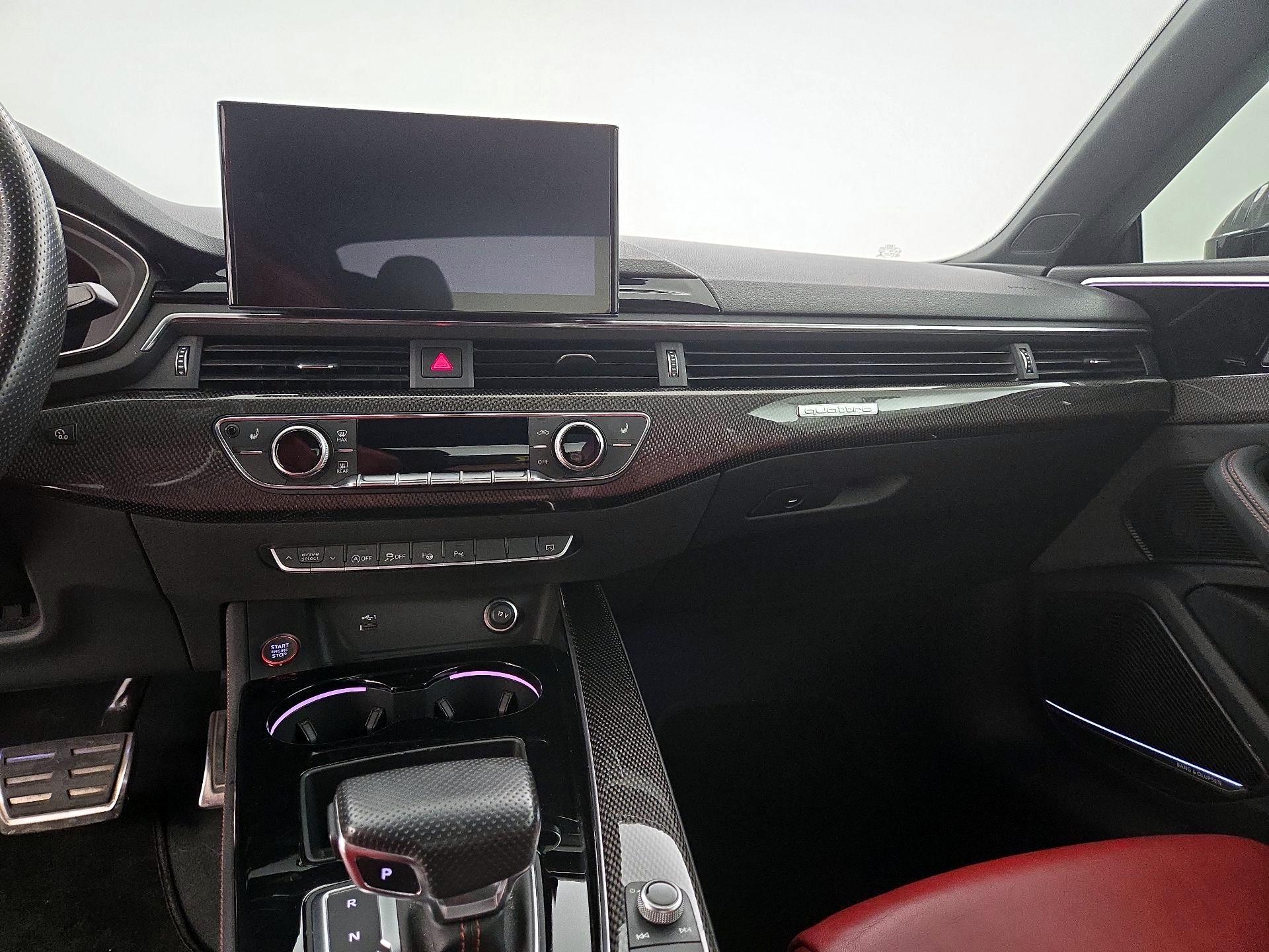 Thumbnail: 2022 Audi S5 - 9