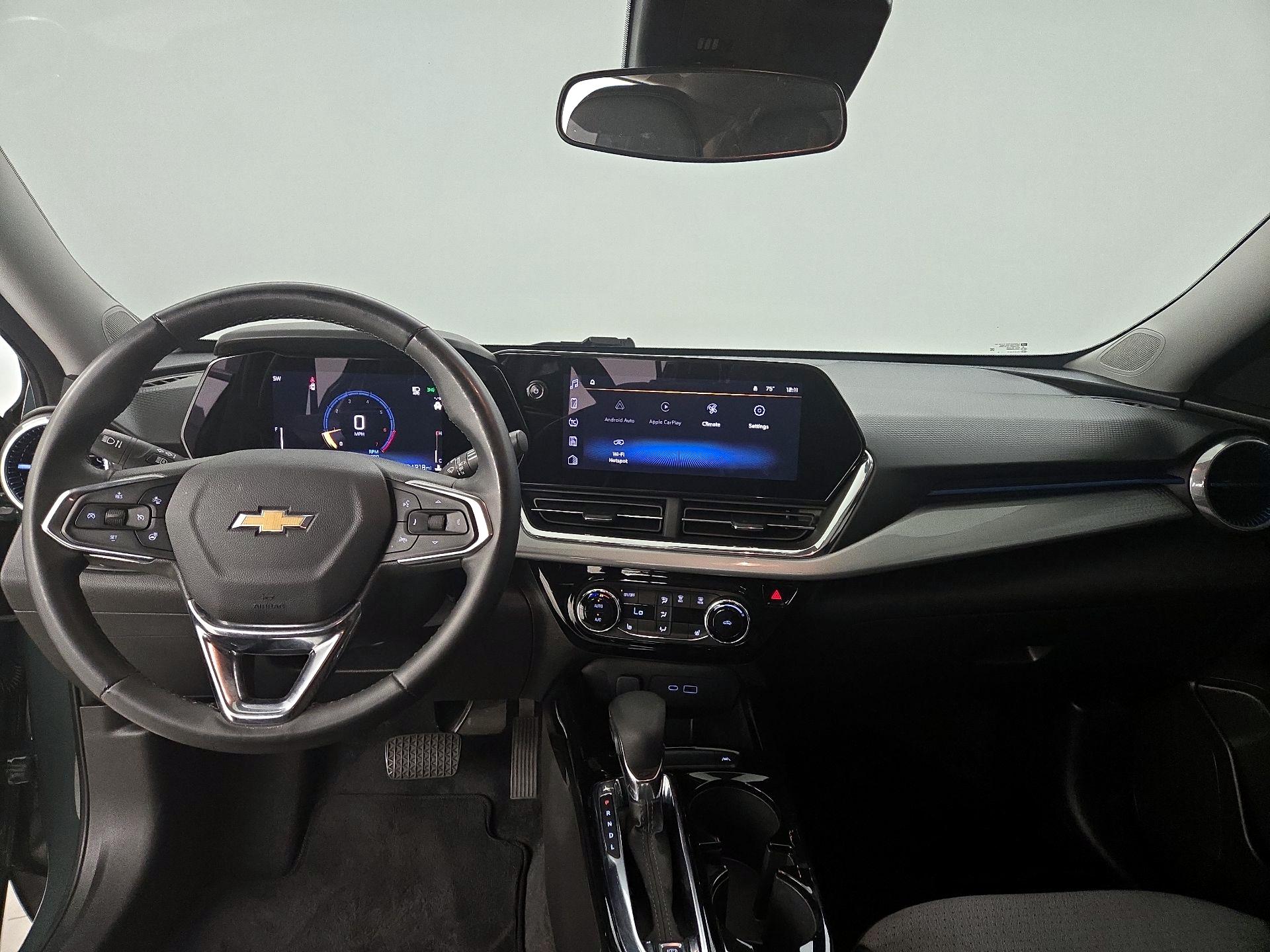 Thumbnail: 2025 Chevrolet Trax - 9