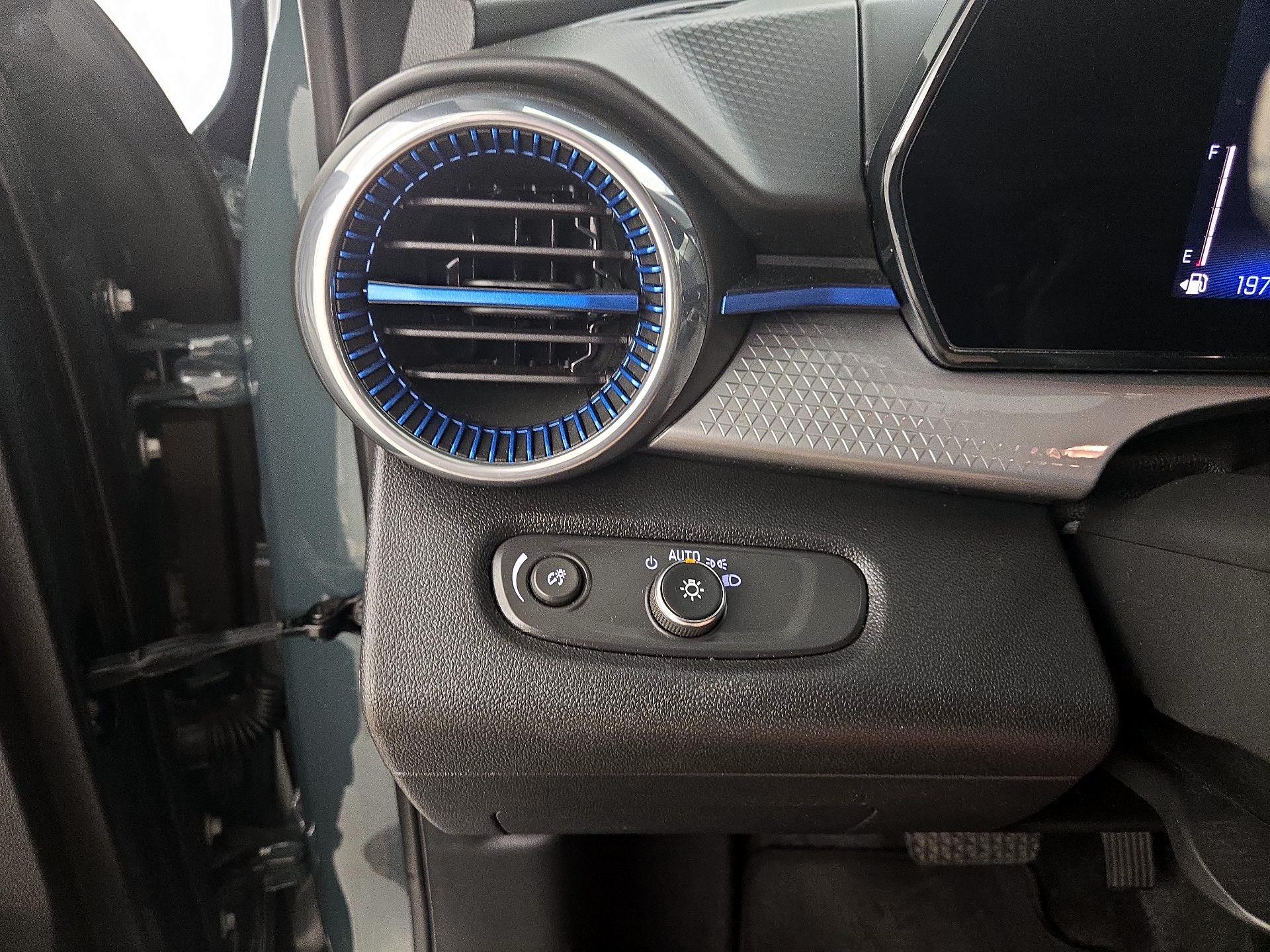 Thumbnail: 2025 Chevrolet Trax - 13