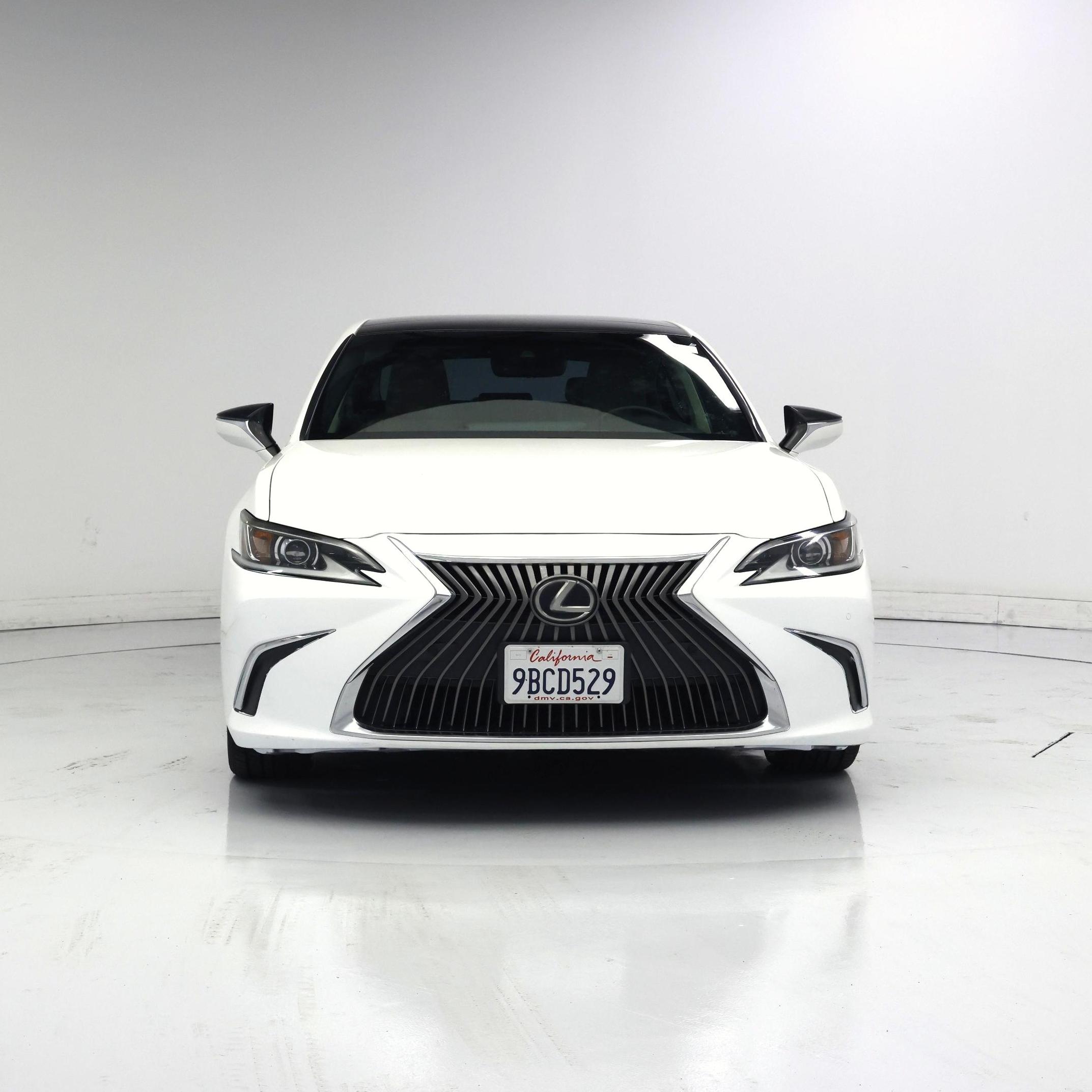 Thumbnail: 2020 Lexus ES - 5