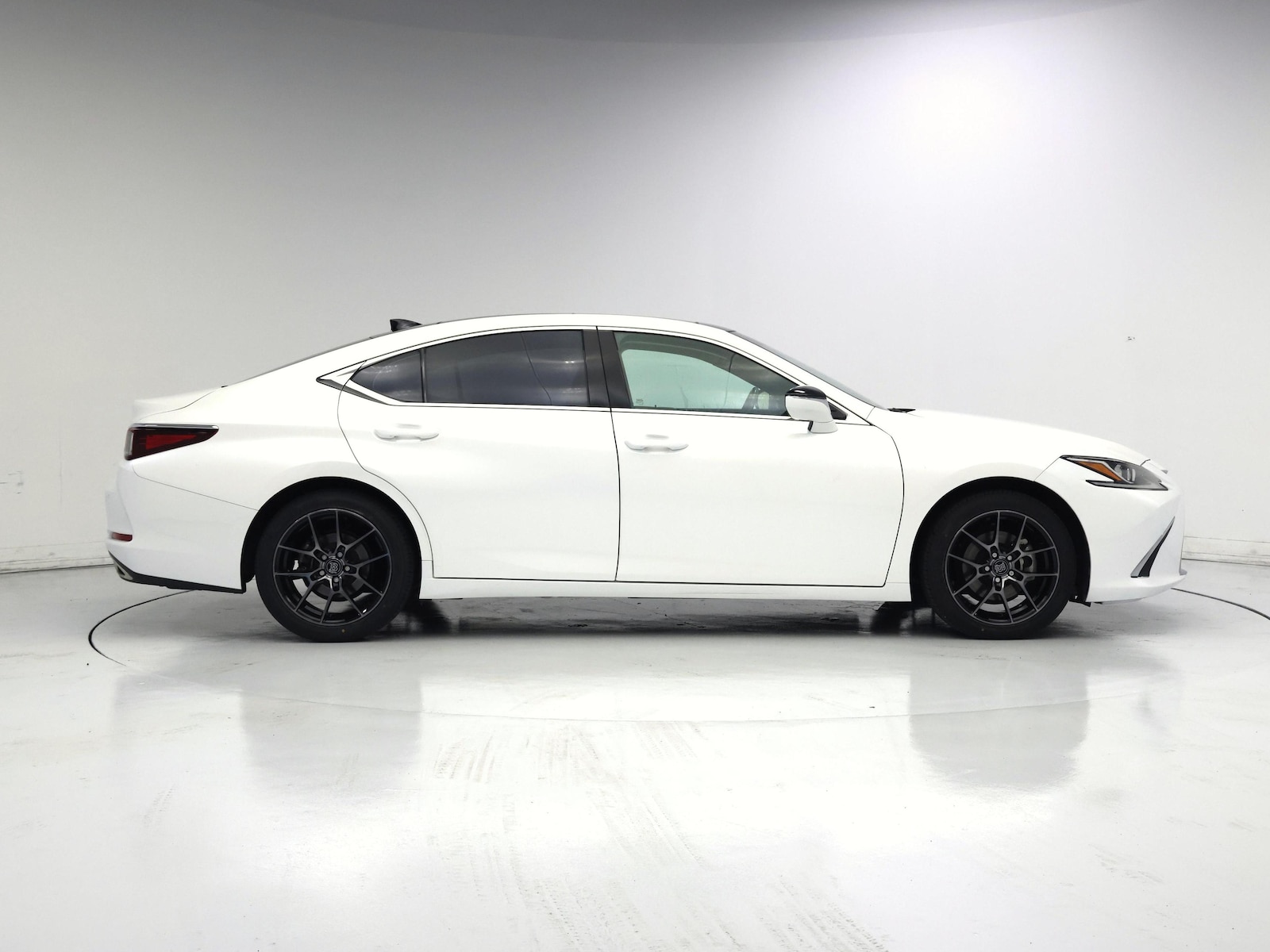 2020 Lexus ES 350 - Photo 8