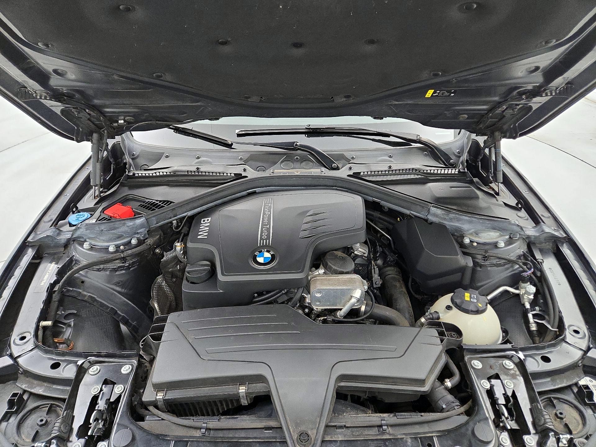 Thumbnail: 2017 BMW 3 Series - 20