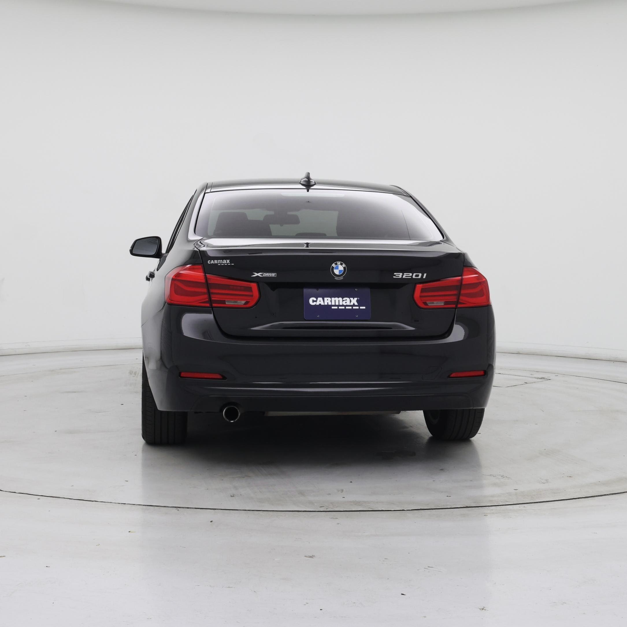 Thumbnail: 2017 BMW 3 Series - 6