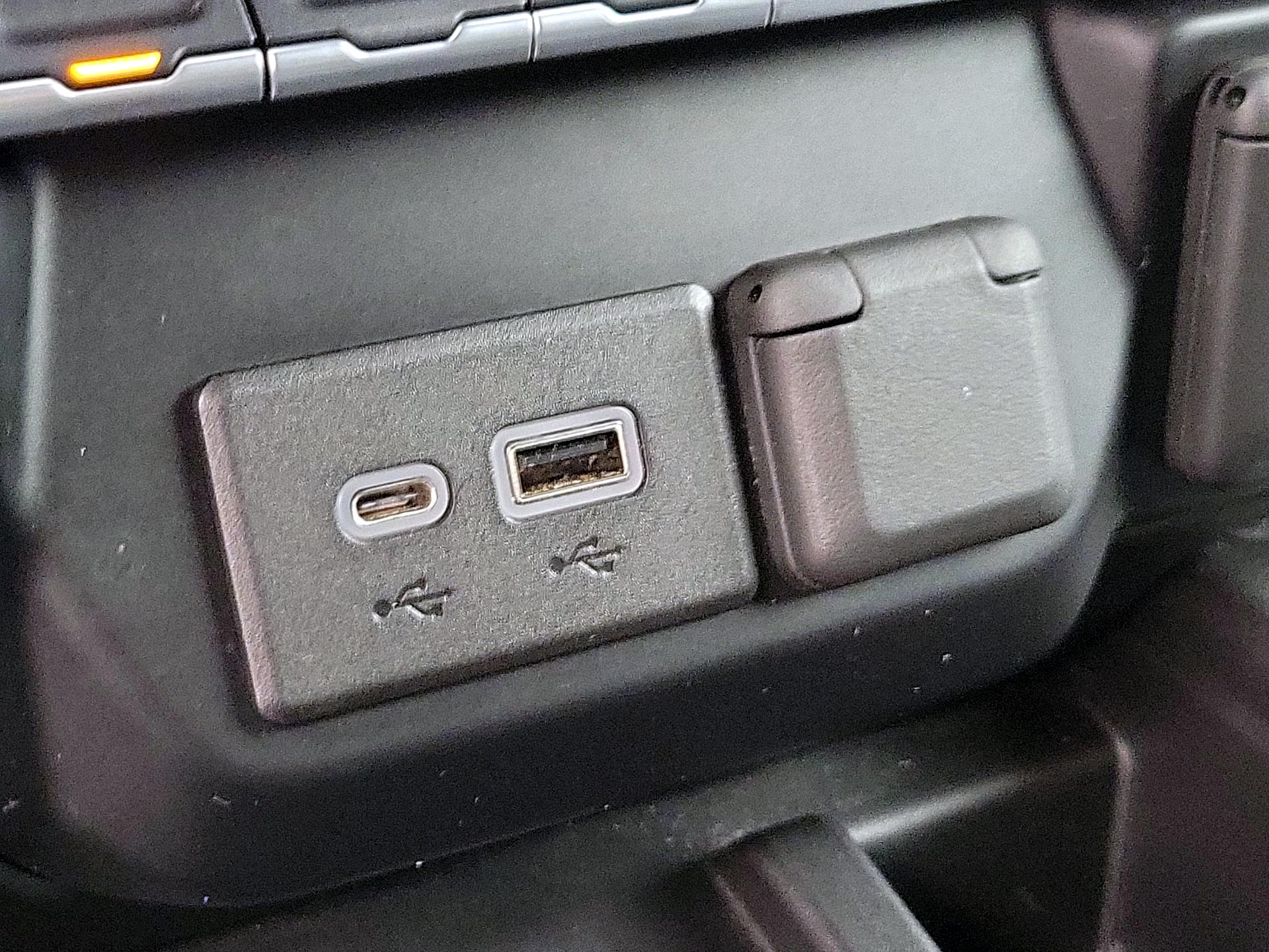 Thumbnail: 2019 Chevrolet Silverado 1500 - 19