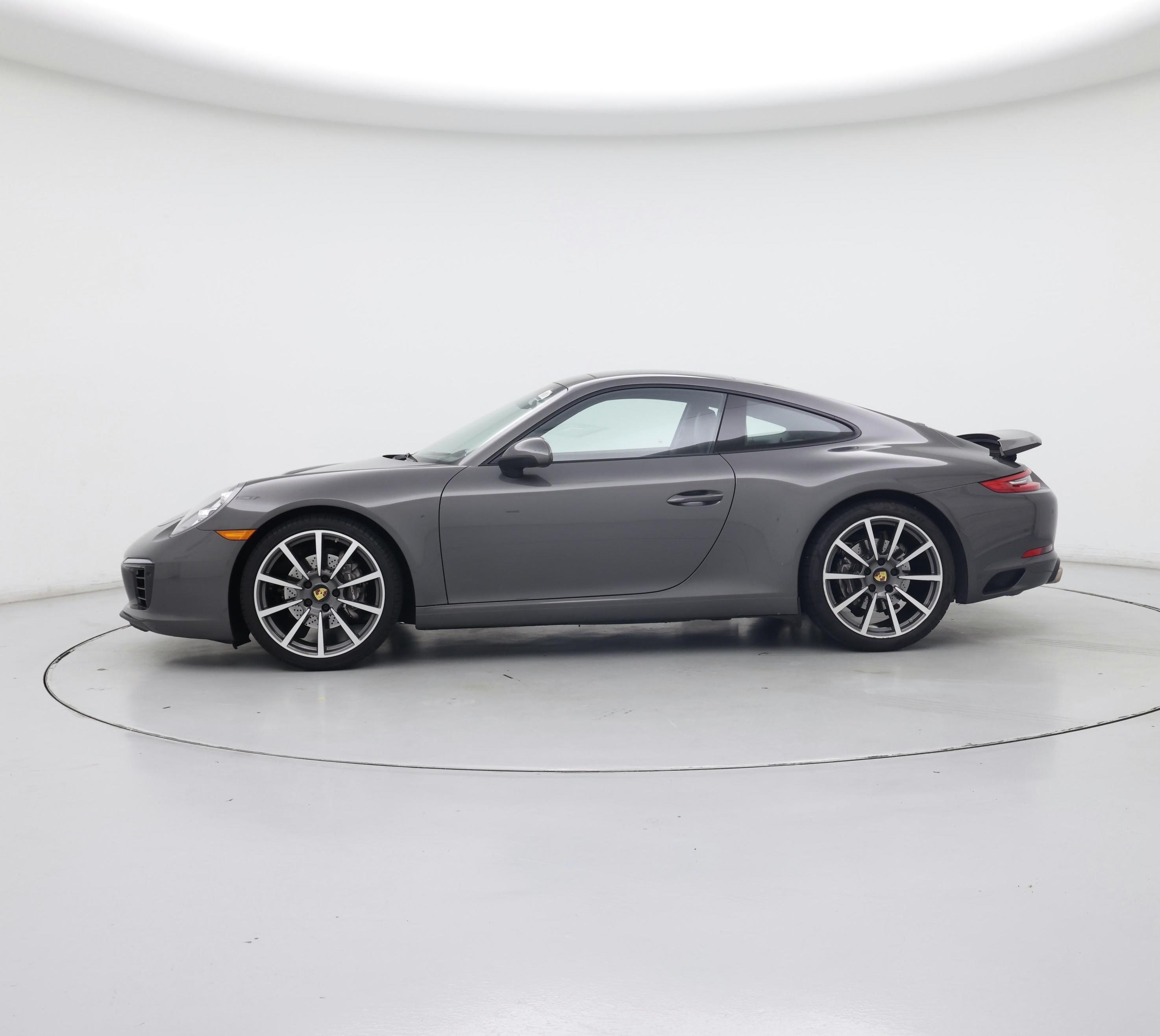 Thumbnail: 2018 Porsche 911 - 3