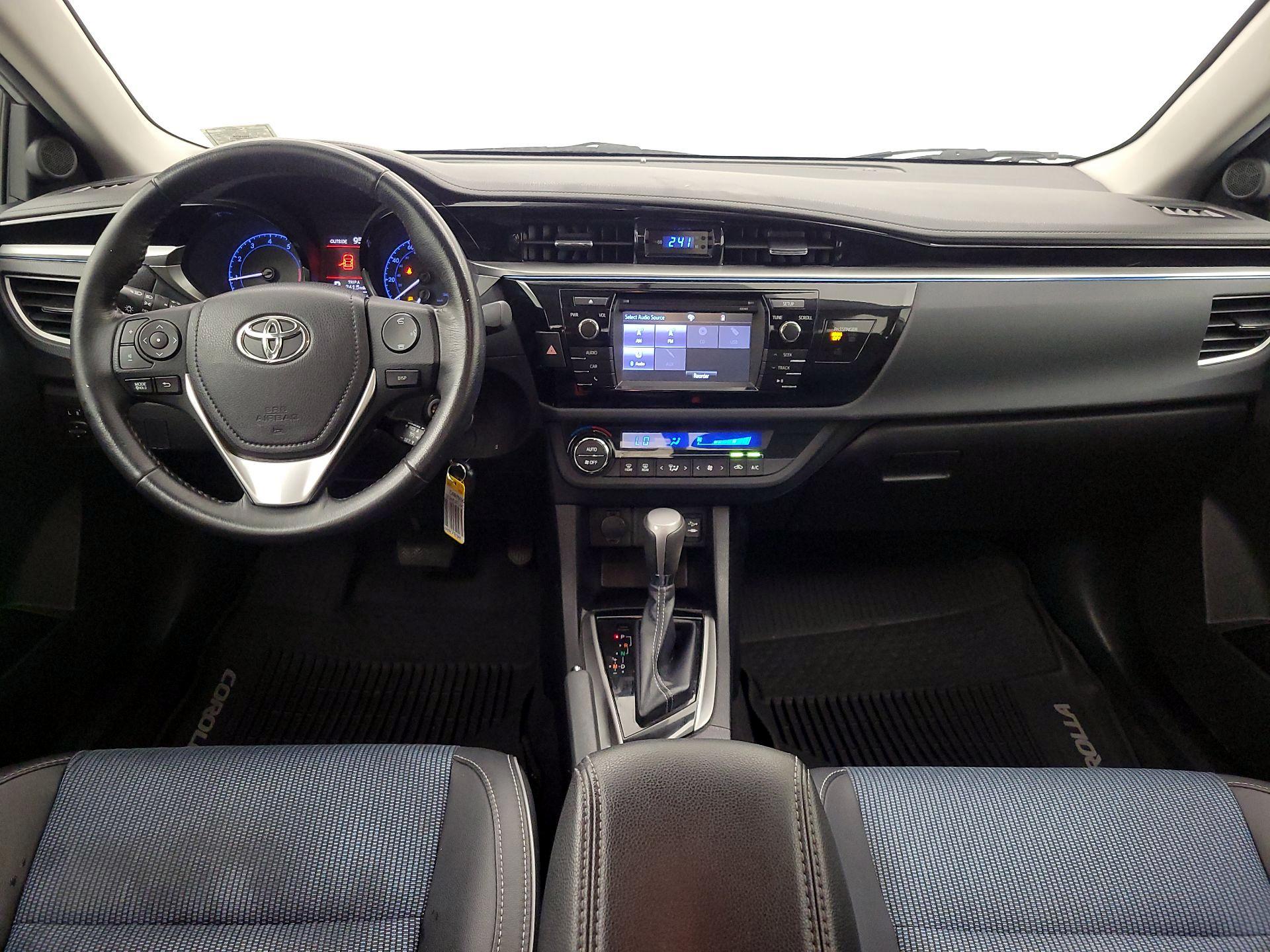 Thumbnail: 2015 Toyota Corolla - 9