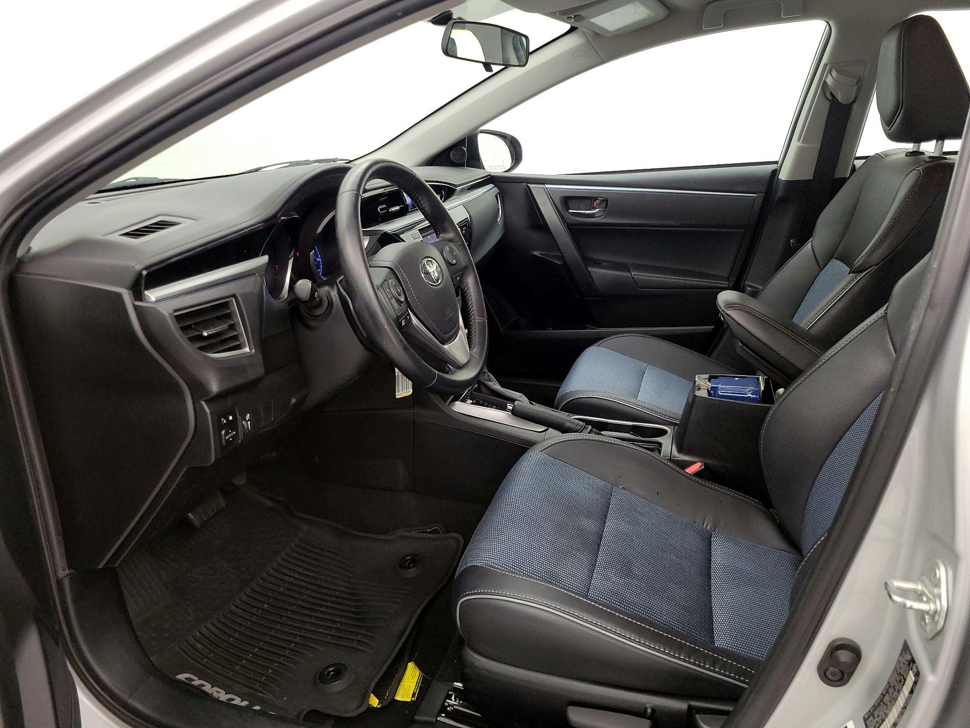 Thumbnail: 2015 Toyota Corolla - 11