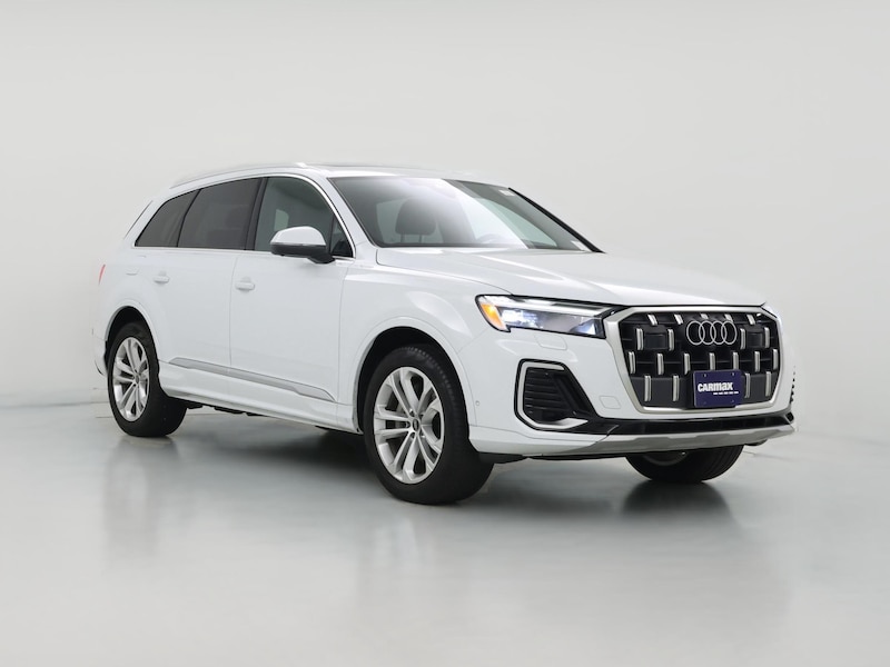 2025 Audi Q7 Premium