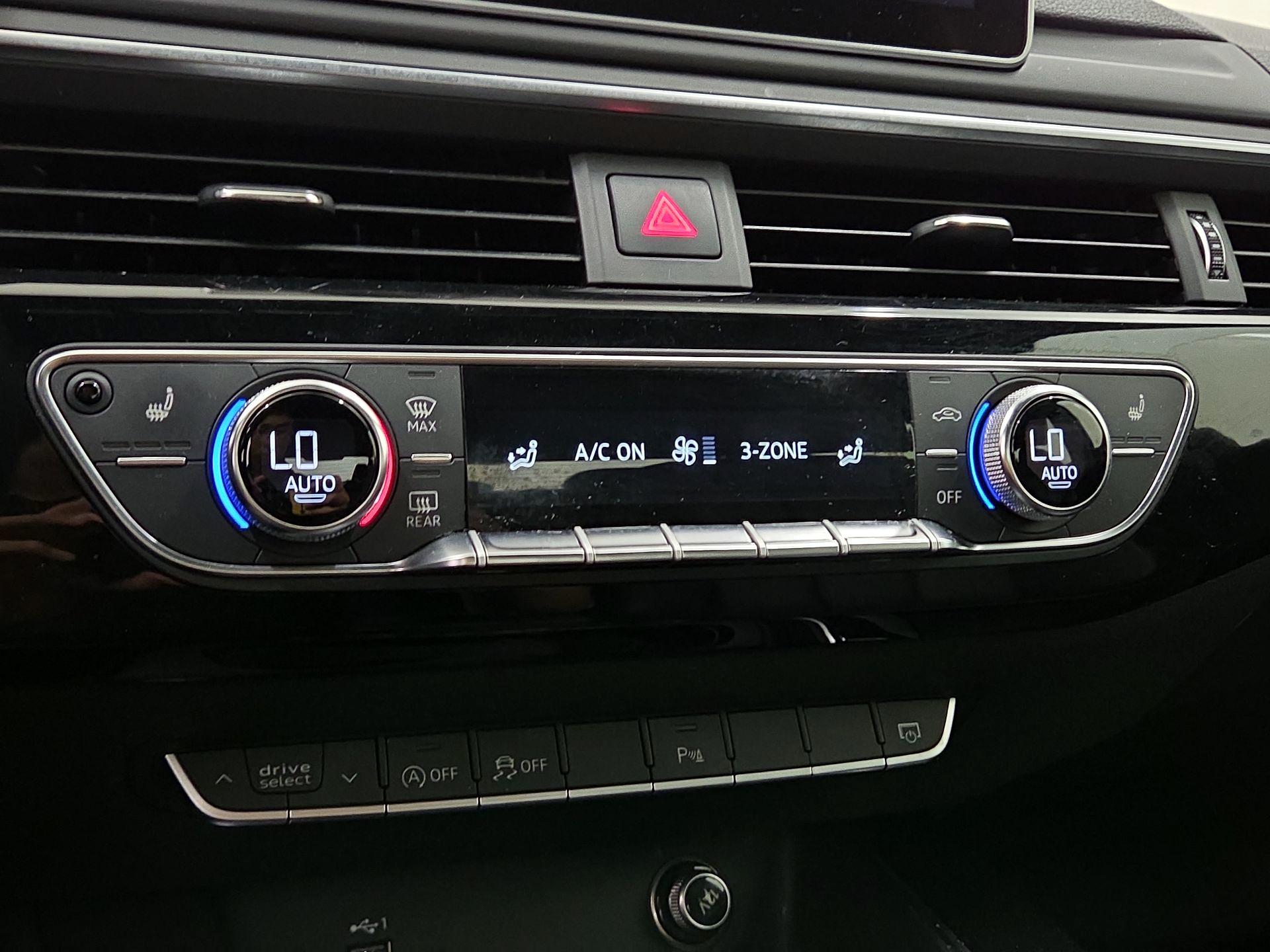 Thumbnail: 2019 Audi A4 - 16