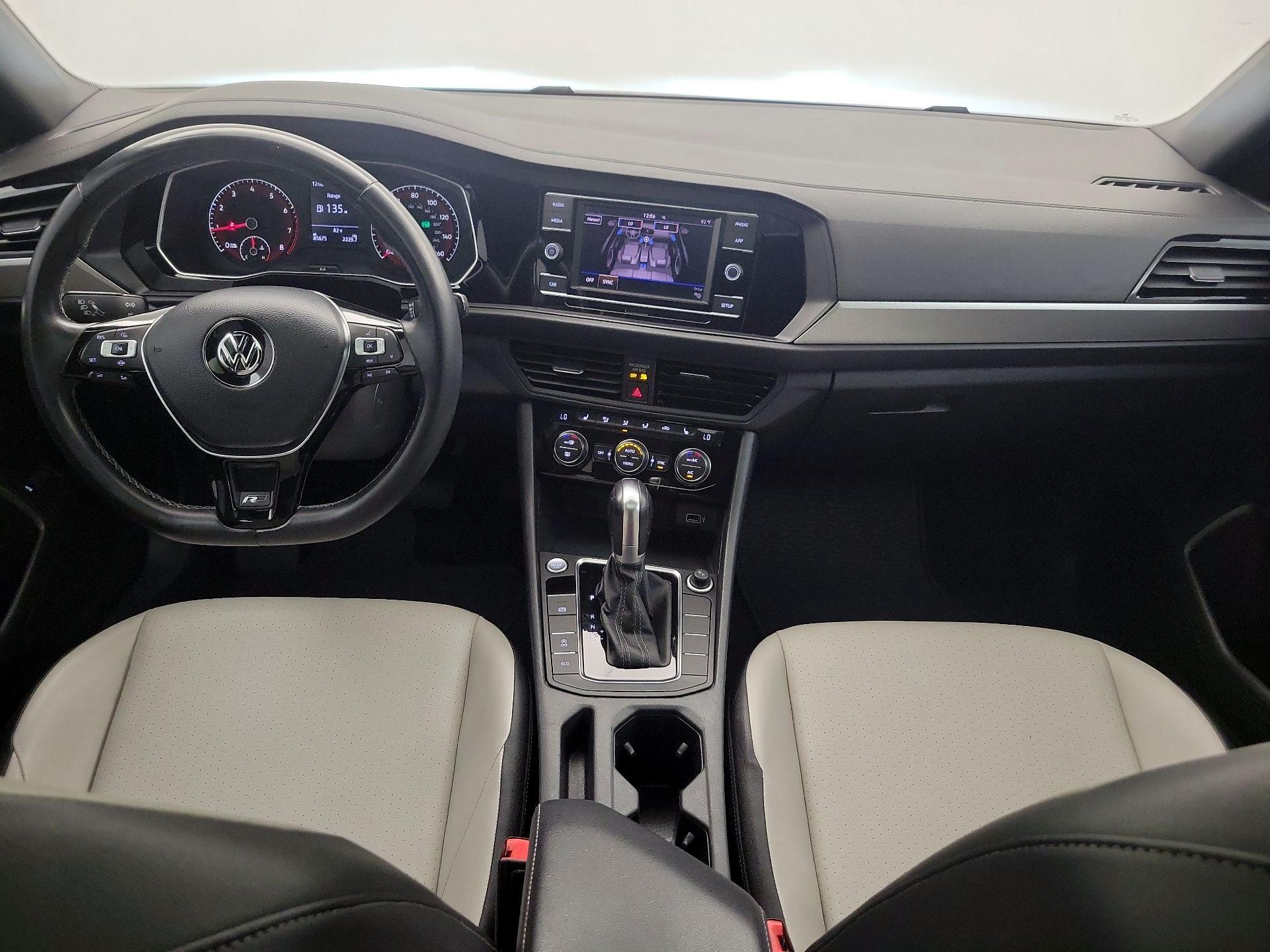 Thumbnail: 2019 Volkswagen Jetta - 9