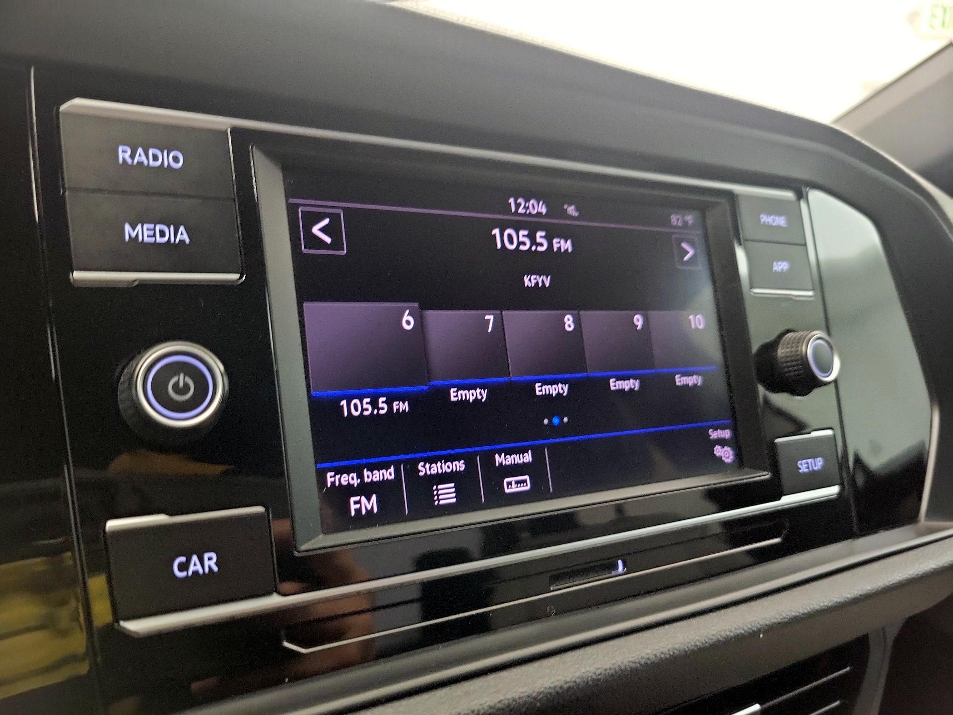 Thumbnail: 2019 Volkswagen Jetta - 15