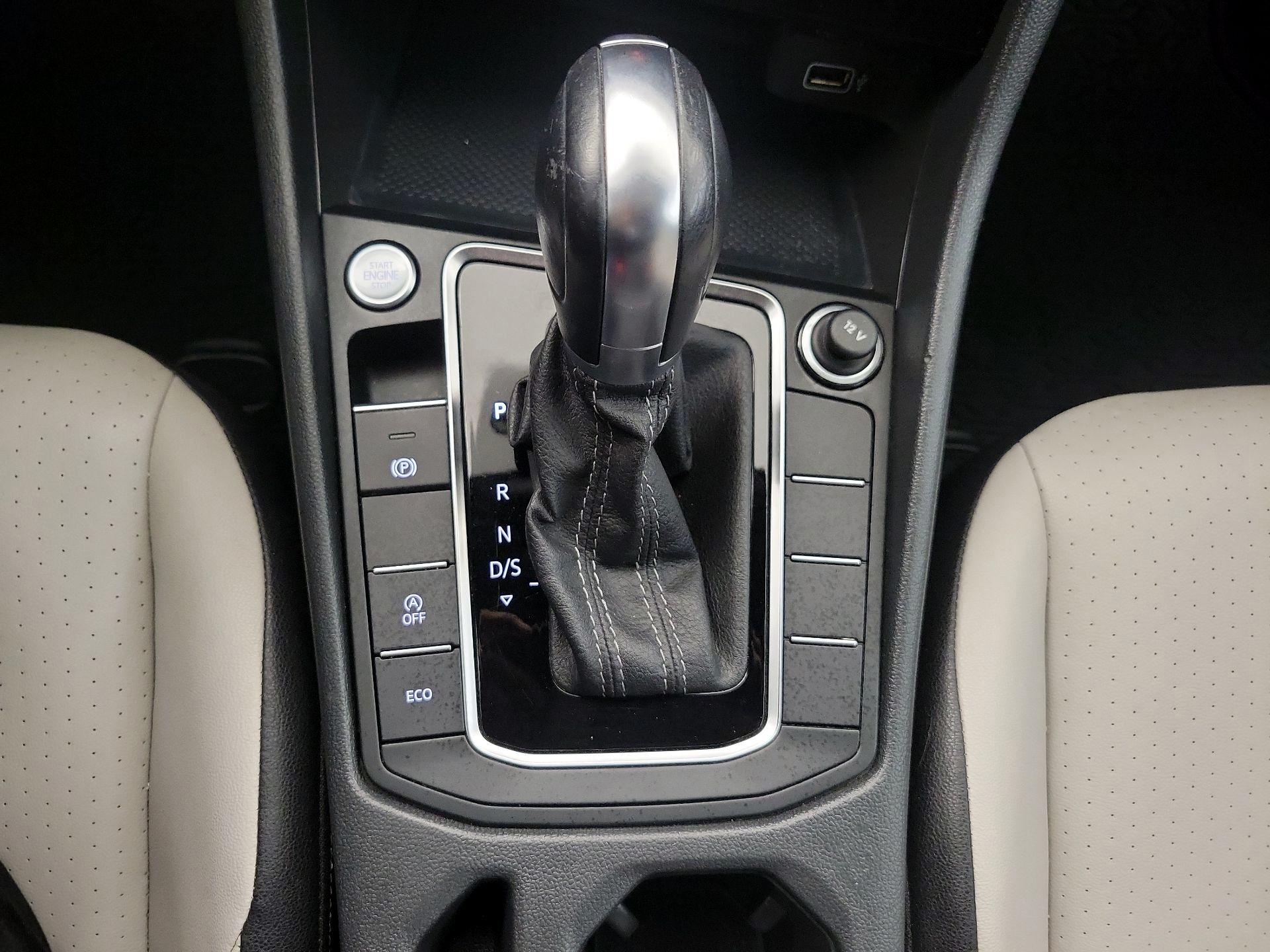 Thumbnail: 2019 Volkswagen Jetta - 17