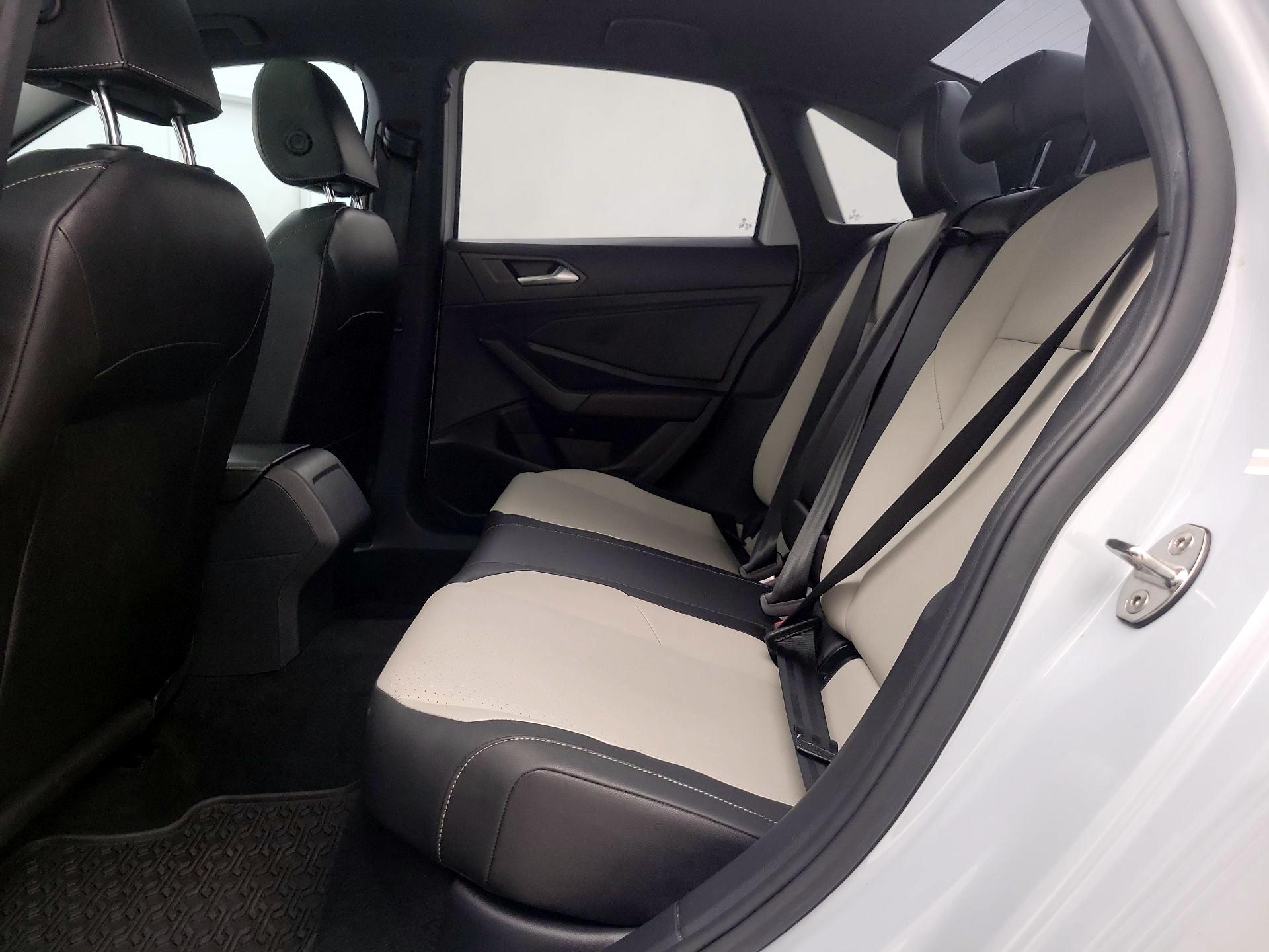 Thumbnail: 2019 Volkswagen Jetta - 20