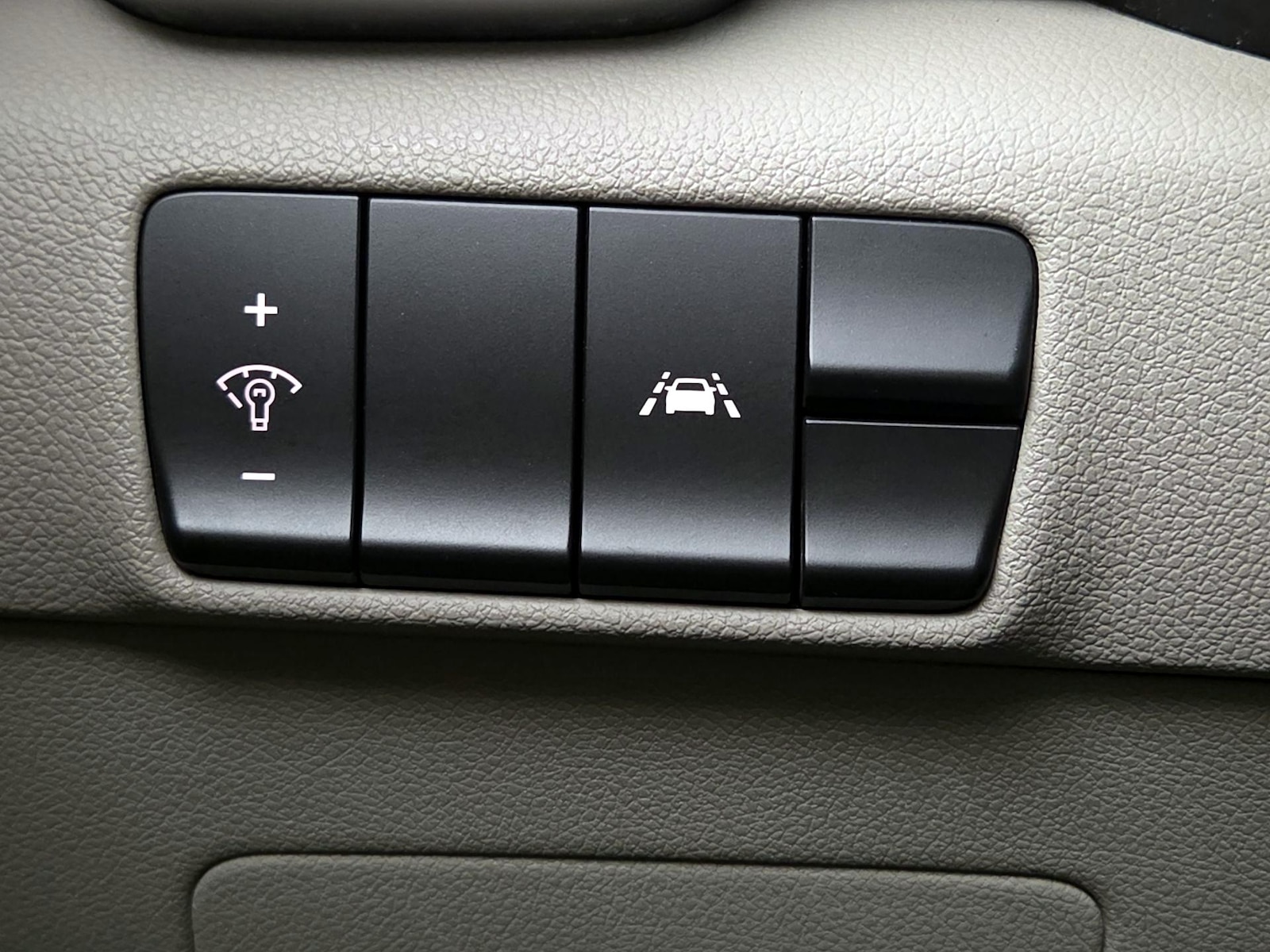 2020 Kia Sportage LX - Photo 14