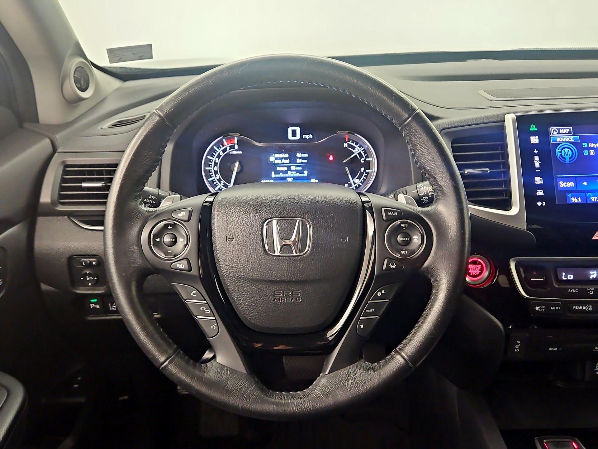Thumbnail: 2016 Honda Pilot - 10