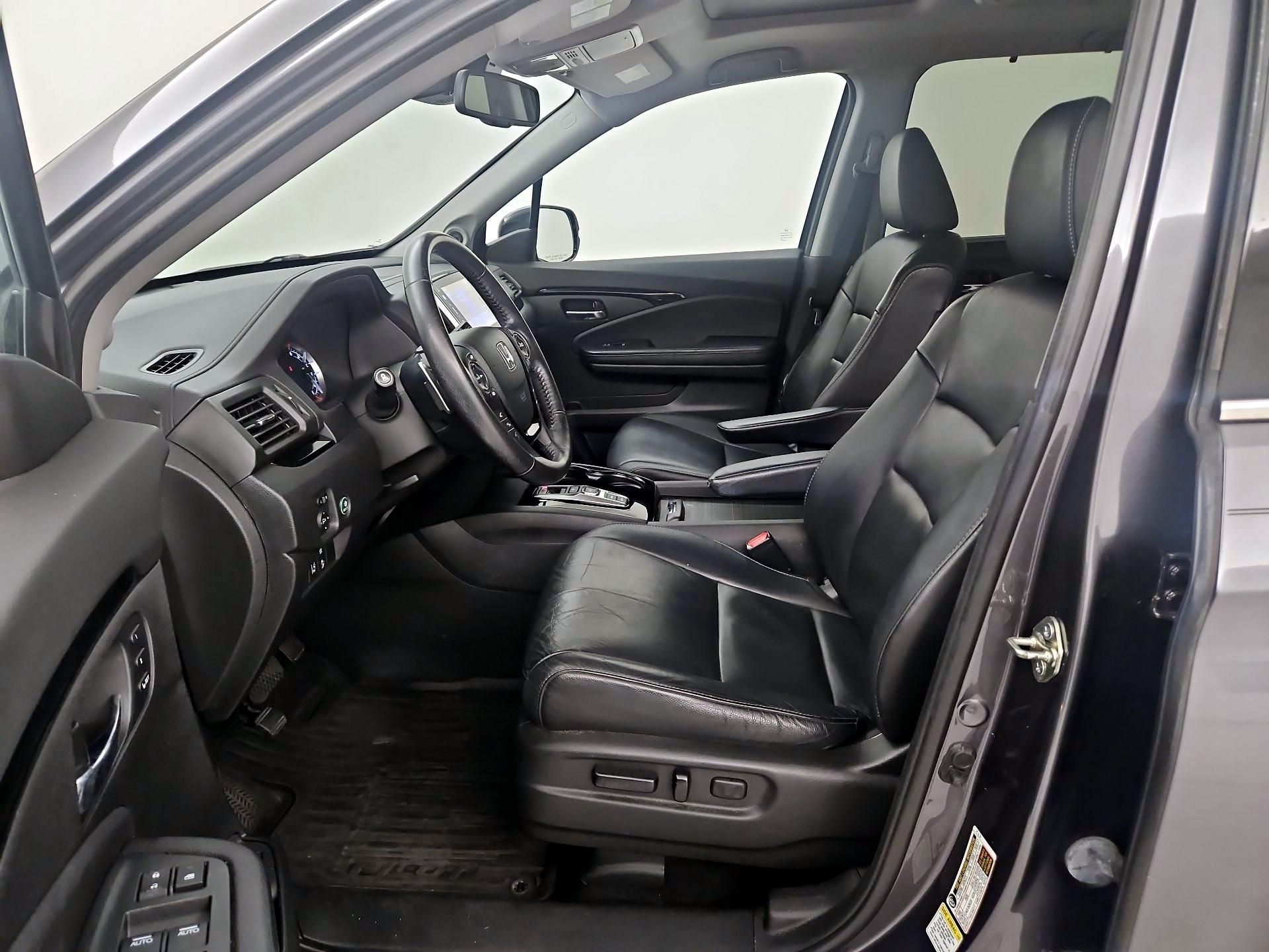 Thumbnail: 2016 Honda Pilot - 11
