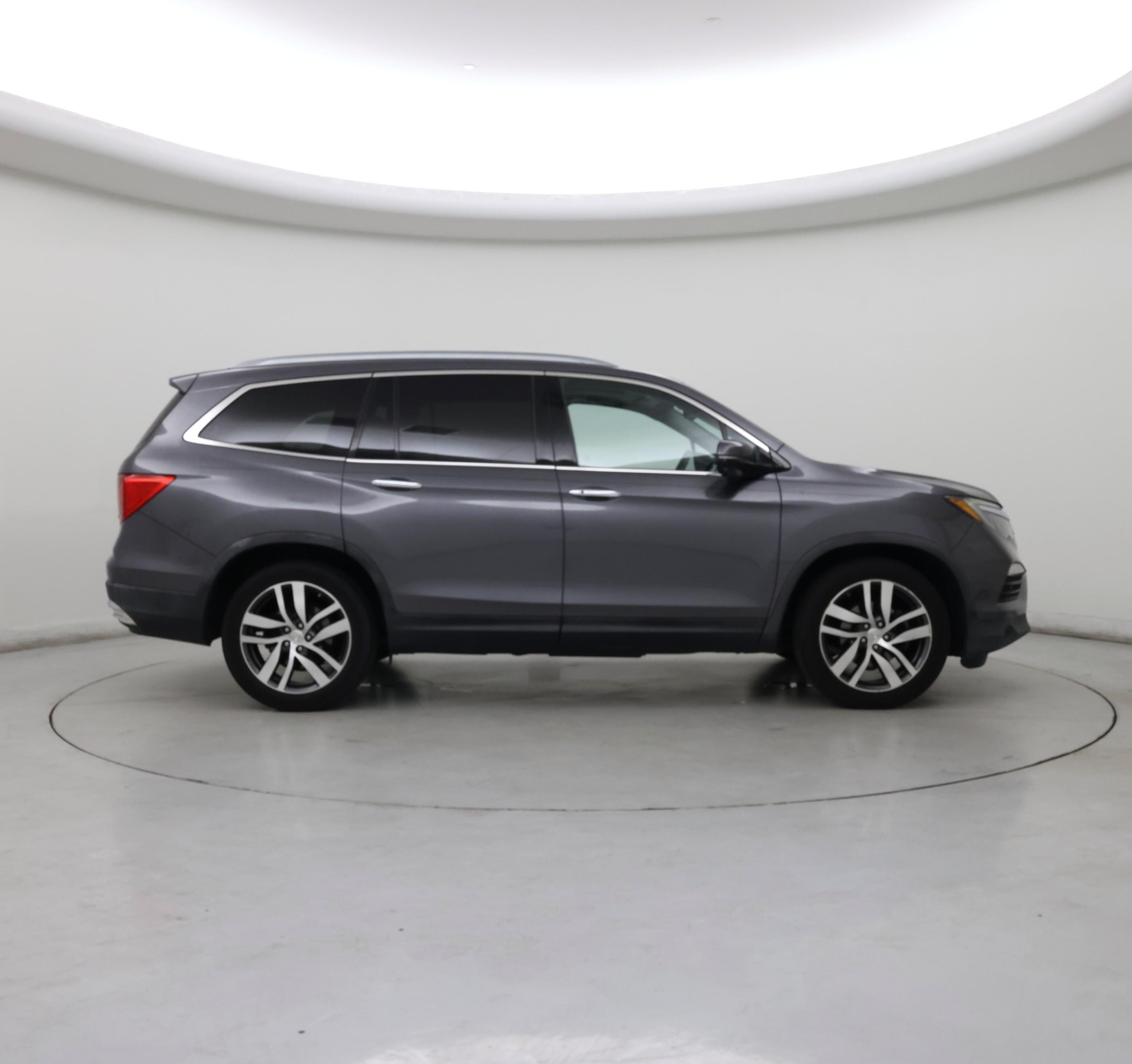 Thumbnail: 2016 Honda Pilot - 7