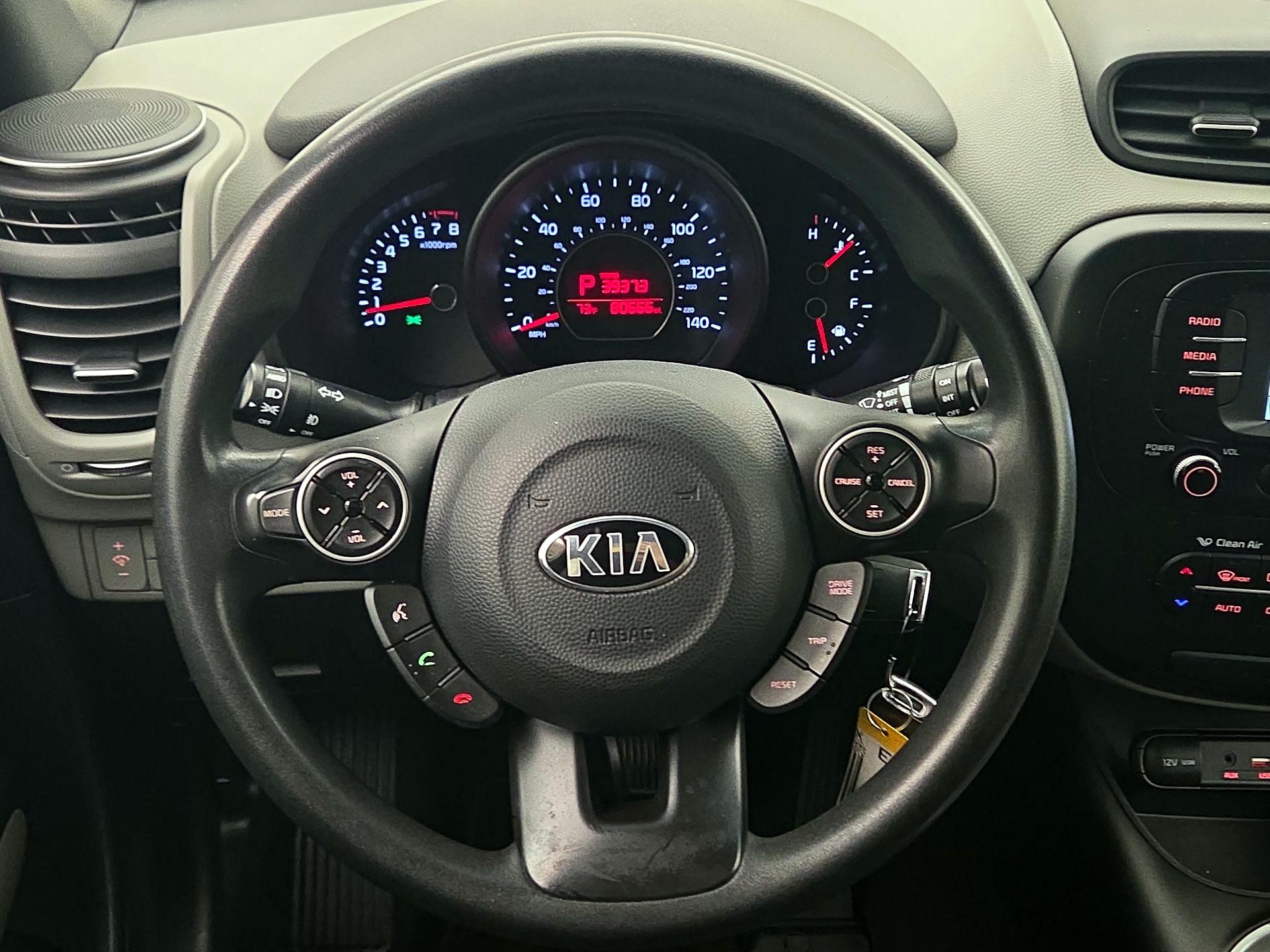 Thumbnail: 2017 Kia Soul - 10