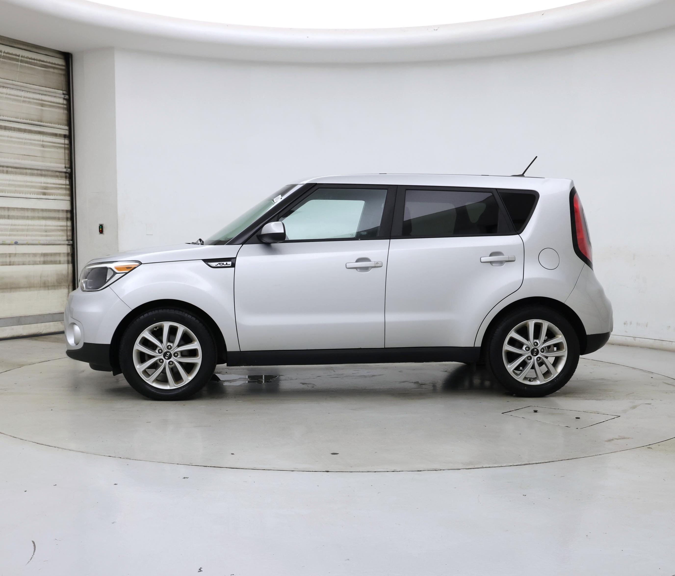 Thumbnail: 2017 Kia Soul - 3