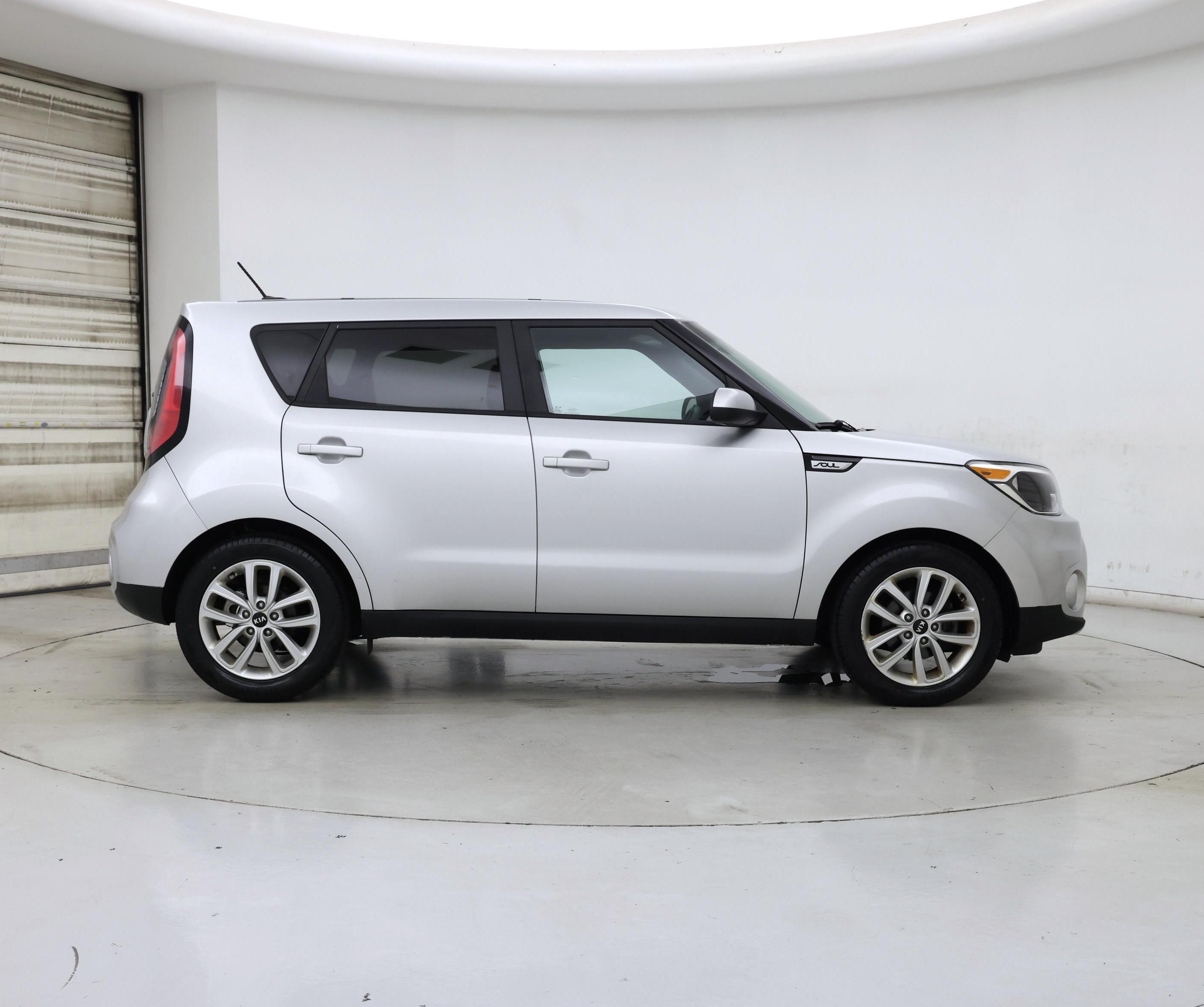 Thumbnail: 2017 Kia Soul - 7